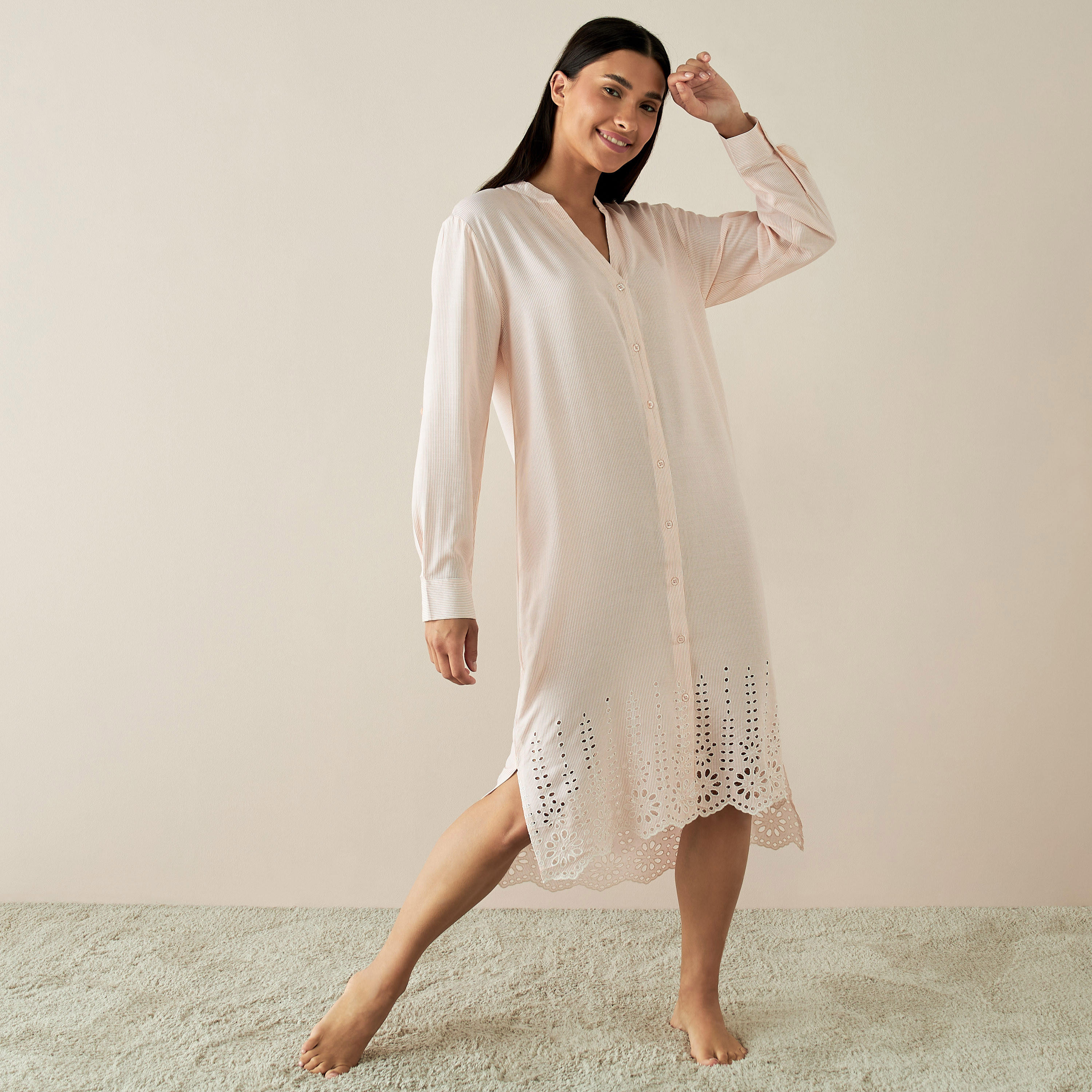 قميص نوم بارز الملمس بأكمام طويلة-women-clothing-nightwear-nighties-image-2