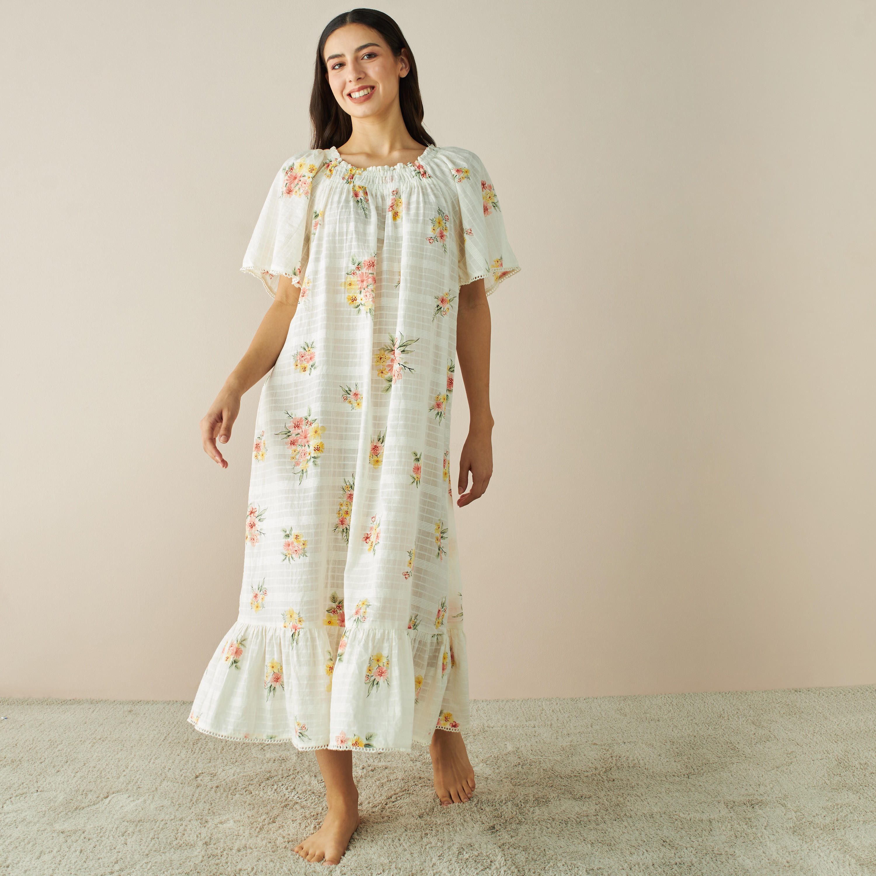 ثوب نوم بأكمام قصيرة وطبعات أزهار-women-clothing-nightwear-nighties-image-1