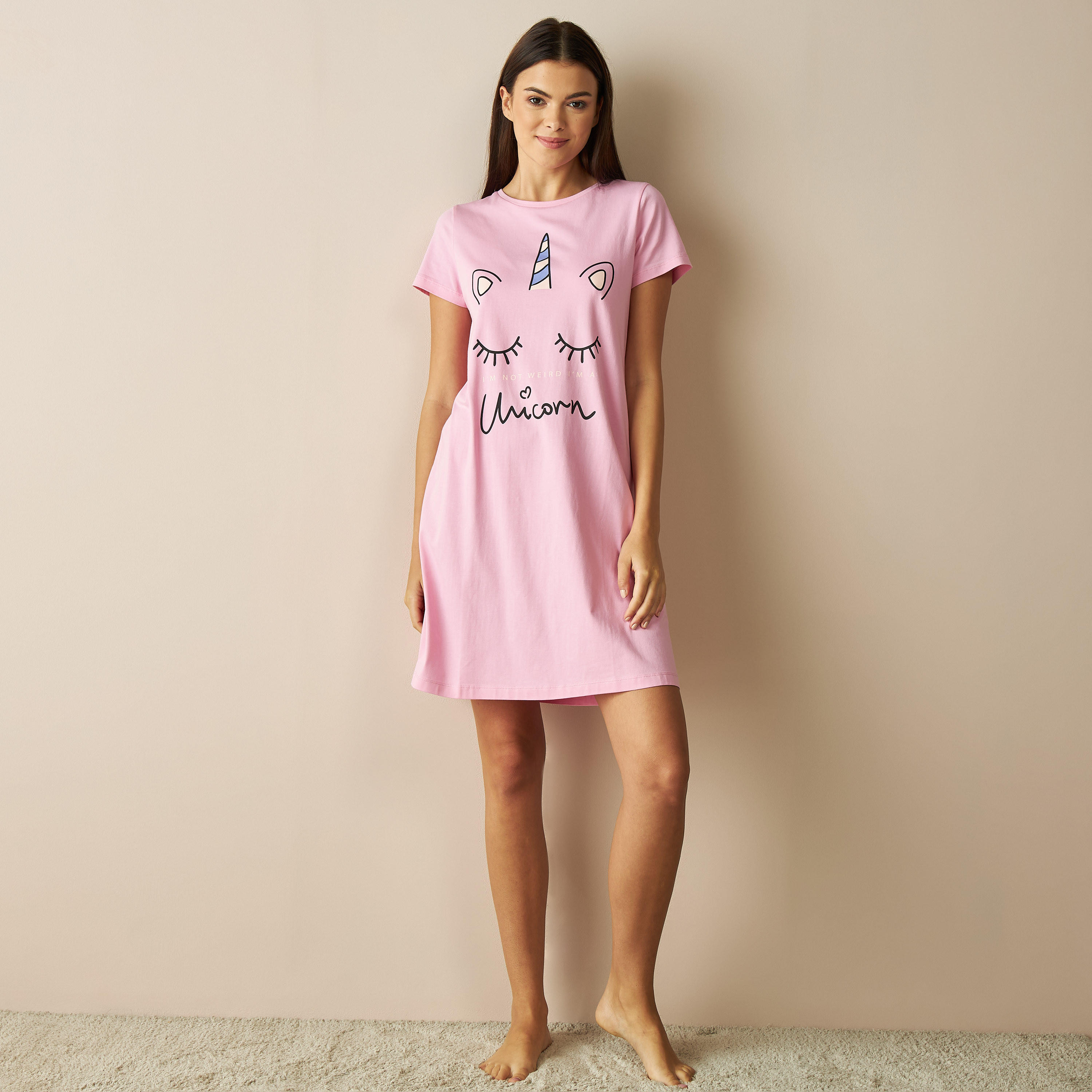 قميص نوم بياقة مستديرة وأكمام قصيرة وطبعات-women-clothing-nightwear-nighties-image-2