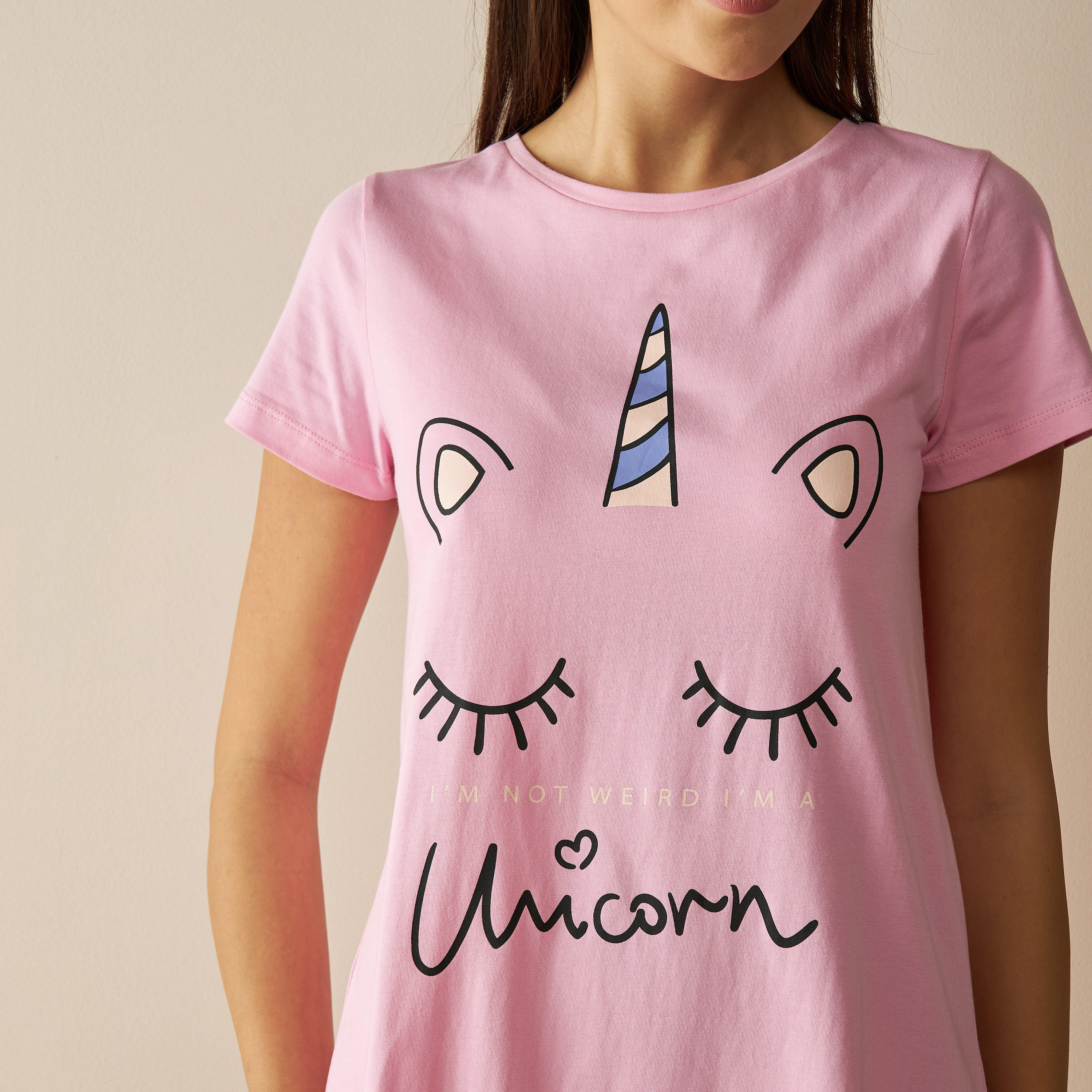 قميص نوم بياقة مستديرة وأكمام قصيرة وطبعات-women-clothing-nightwear-nighties-image-4