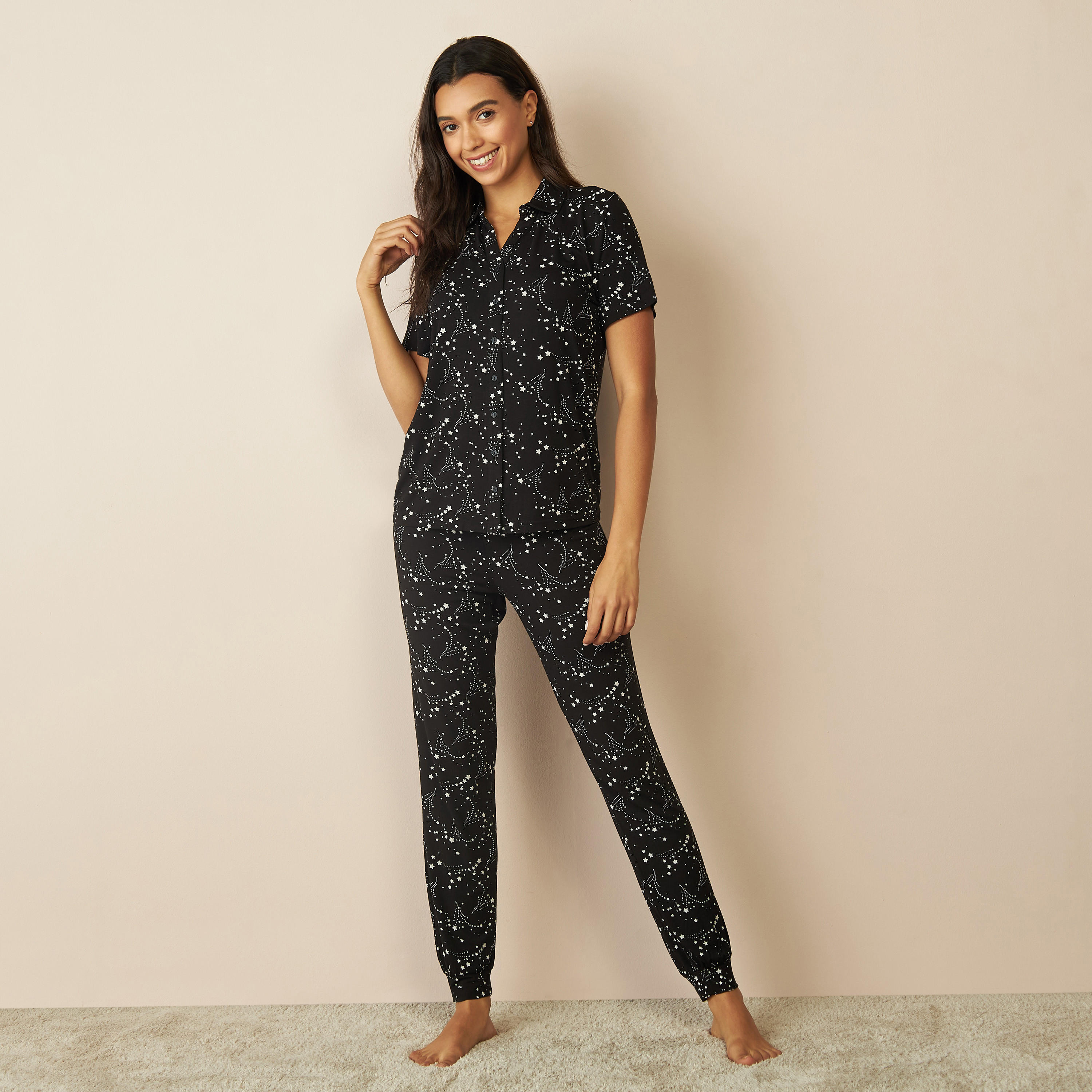 طقم بنطلون بيجاما وقميص بطبعات-women-clothing-nightwear-pyjamas-longsets-image-5