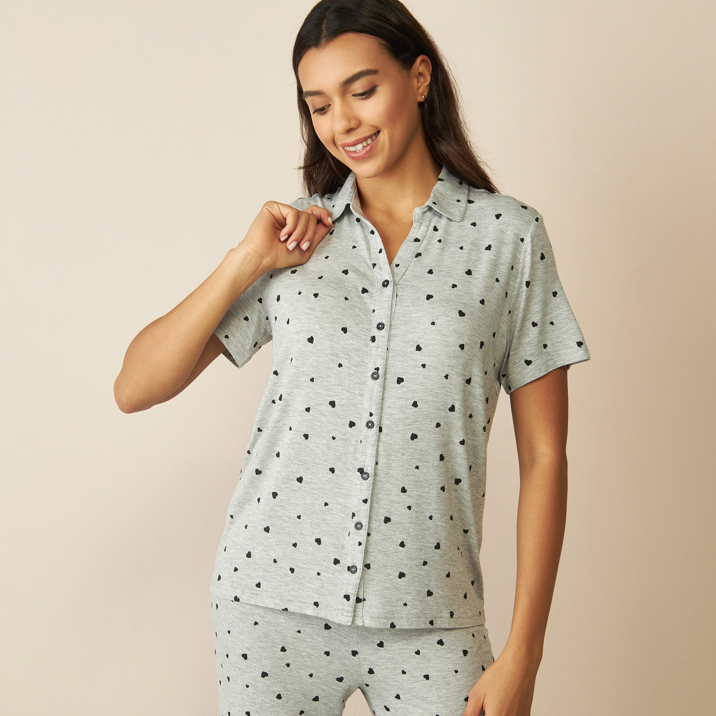 طقم بنطلون بيجاما وقميص بطبعات-women-clothing-nightwear-pyjamas-longsets-image-4