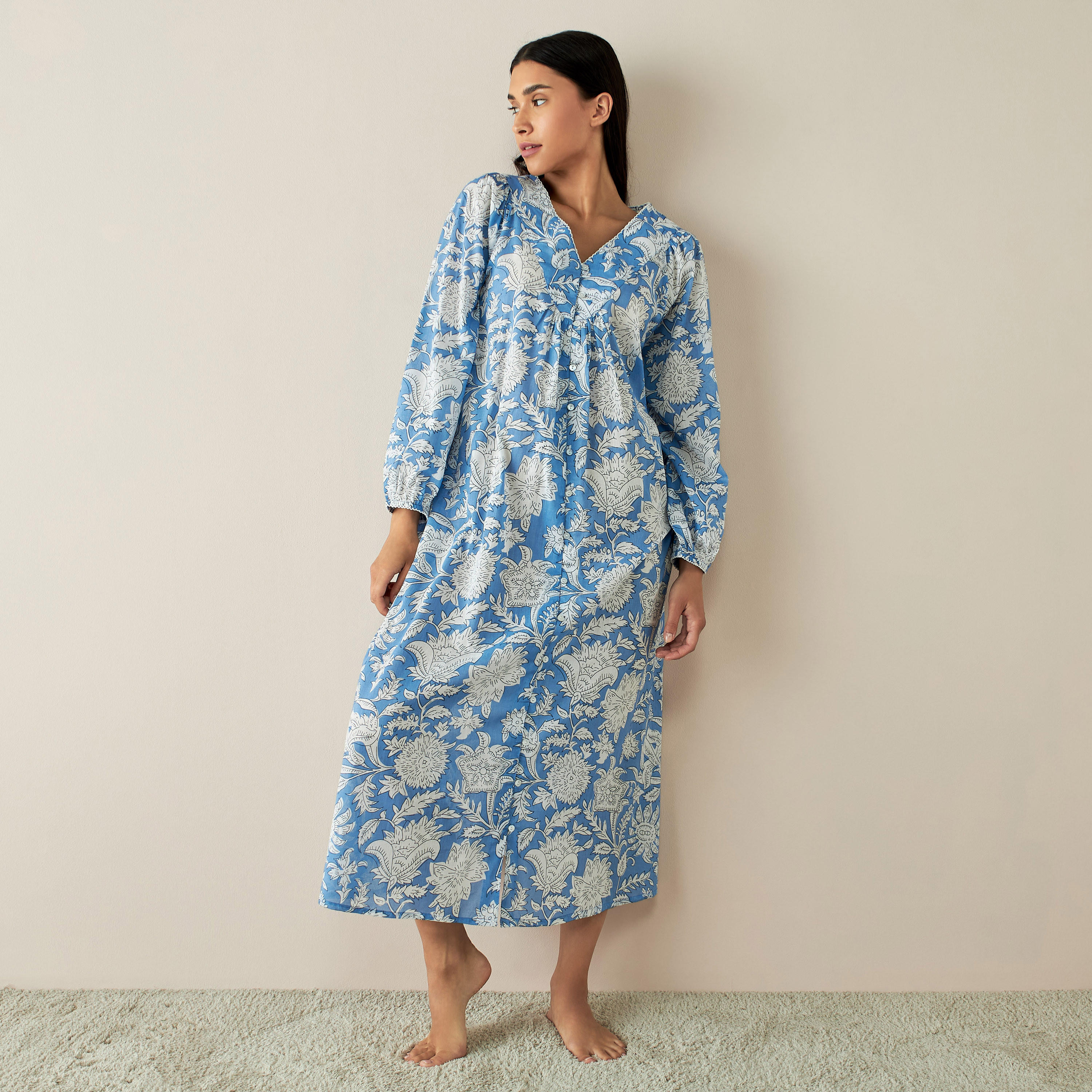 ثوب نوم بأكمام طويلة وطبعات أزهار-women-clothing-nightwear-nighties-image-1