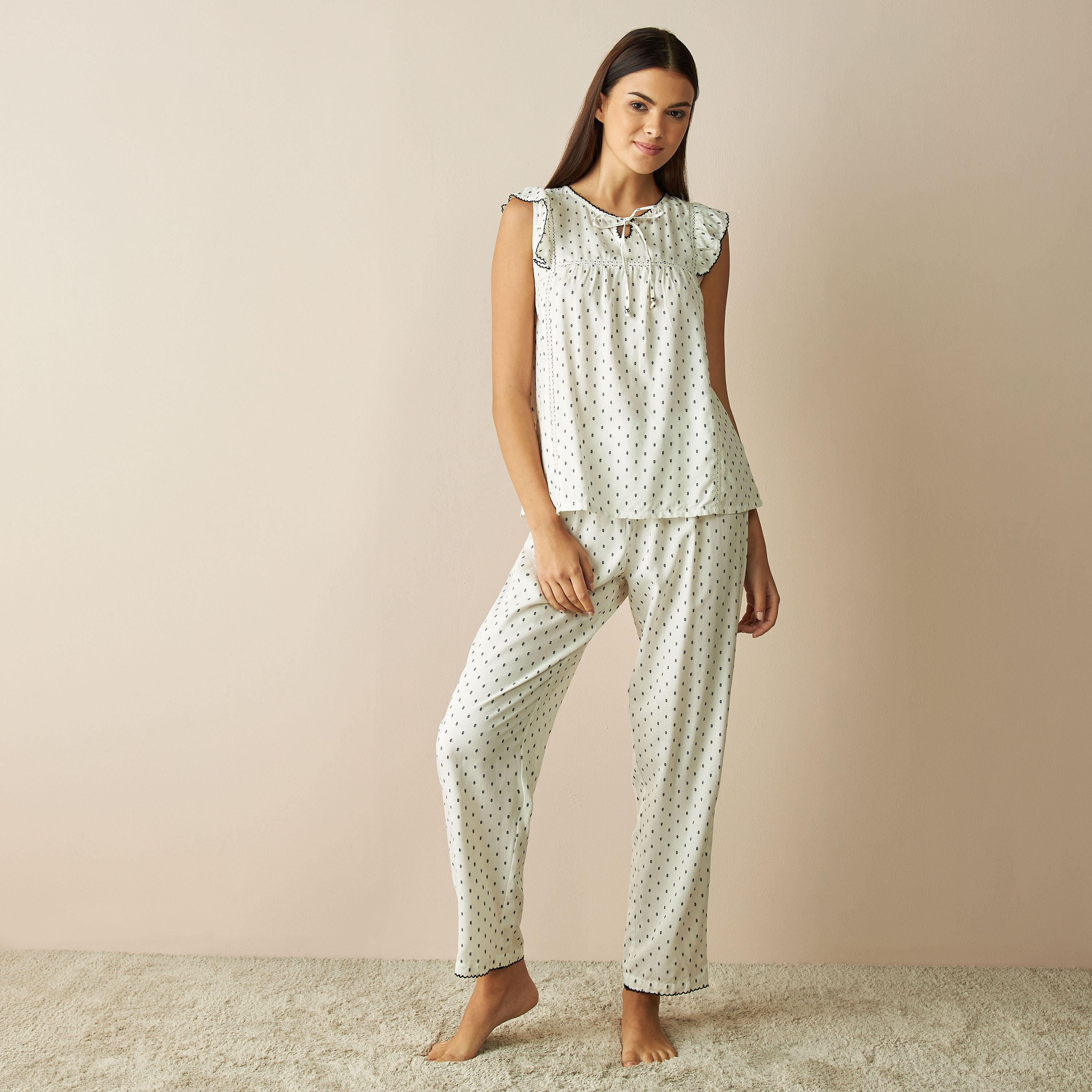 طقم بنطلون بيجاما وبلوزة دون أكمام وبكشكش-women-clothing-nightwear-pyjamas-longsets-image-5