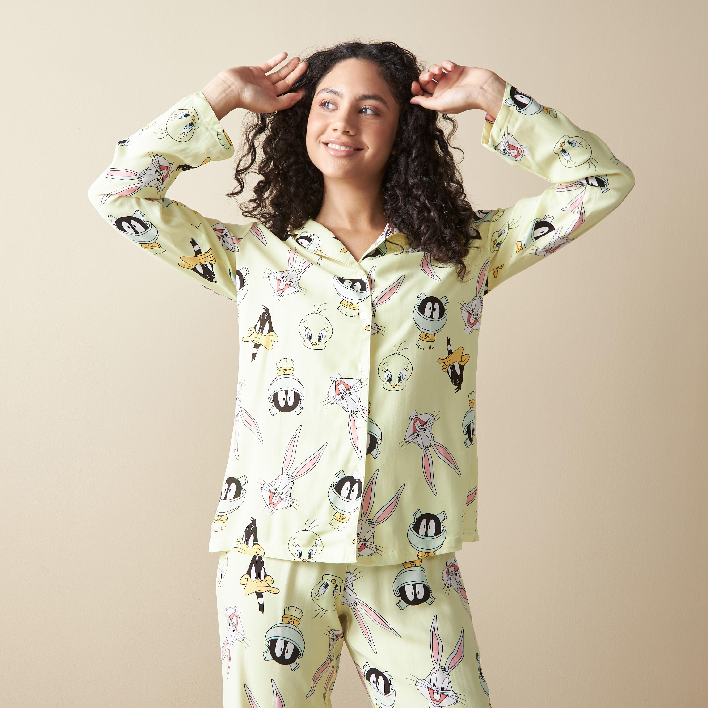 طقم بيجاما بخصر مطاطي وقميص بأكمام طويلة وطبعات-women-clothing-nightwear-pyjamas-longsets-image-2