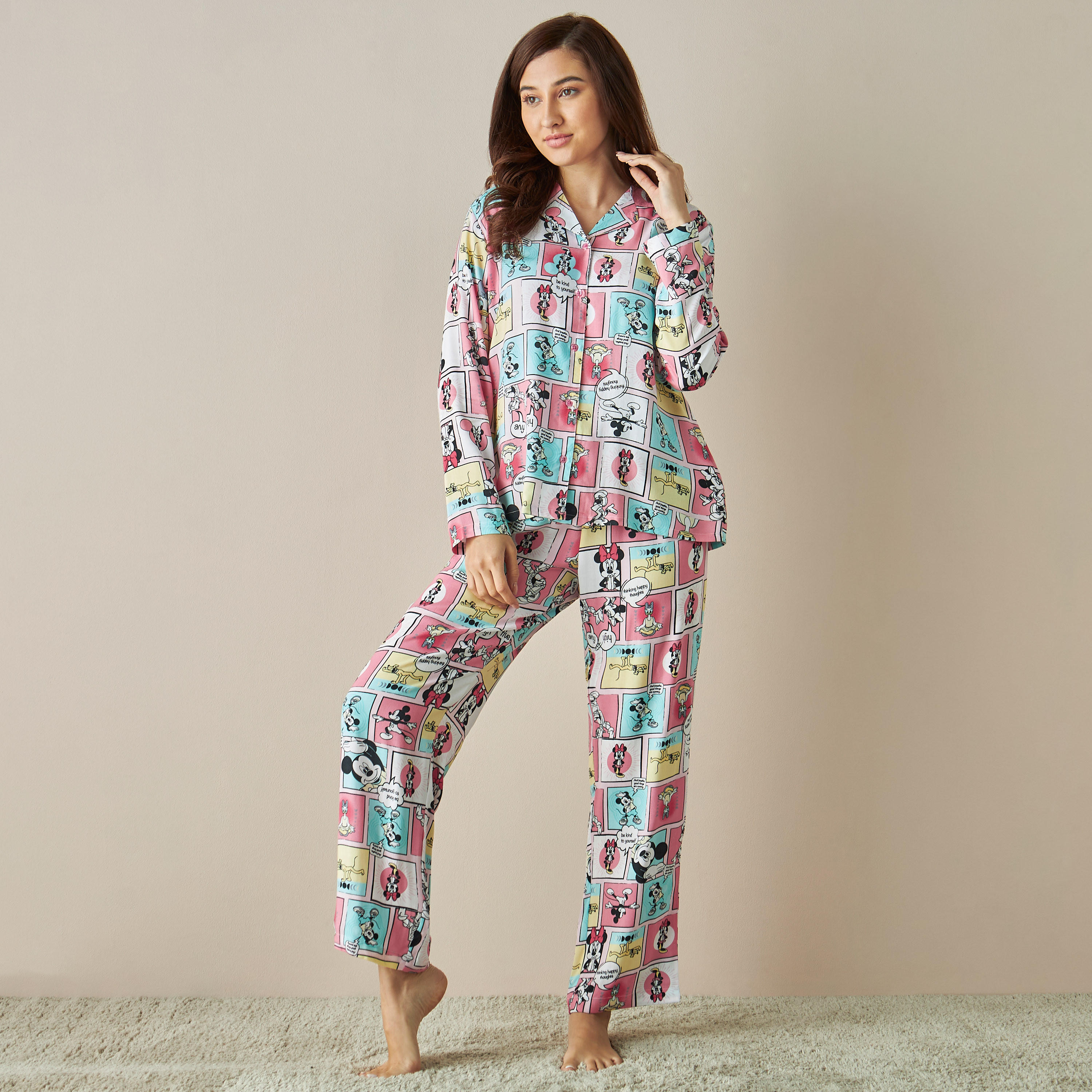 طقم بنطلون بيجاما وقميص بطبعات ميكي ماوس والأصدقاء-women-clothing-nightwear-pyjamas-longsets-image-1