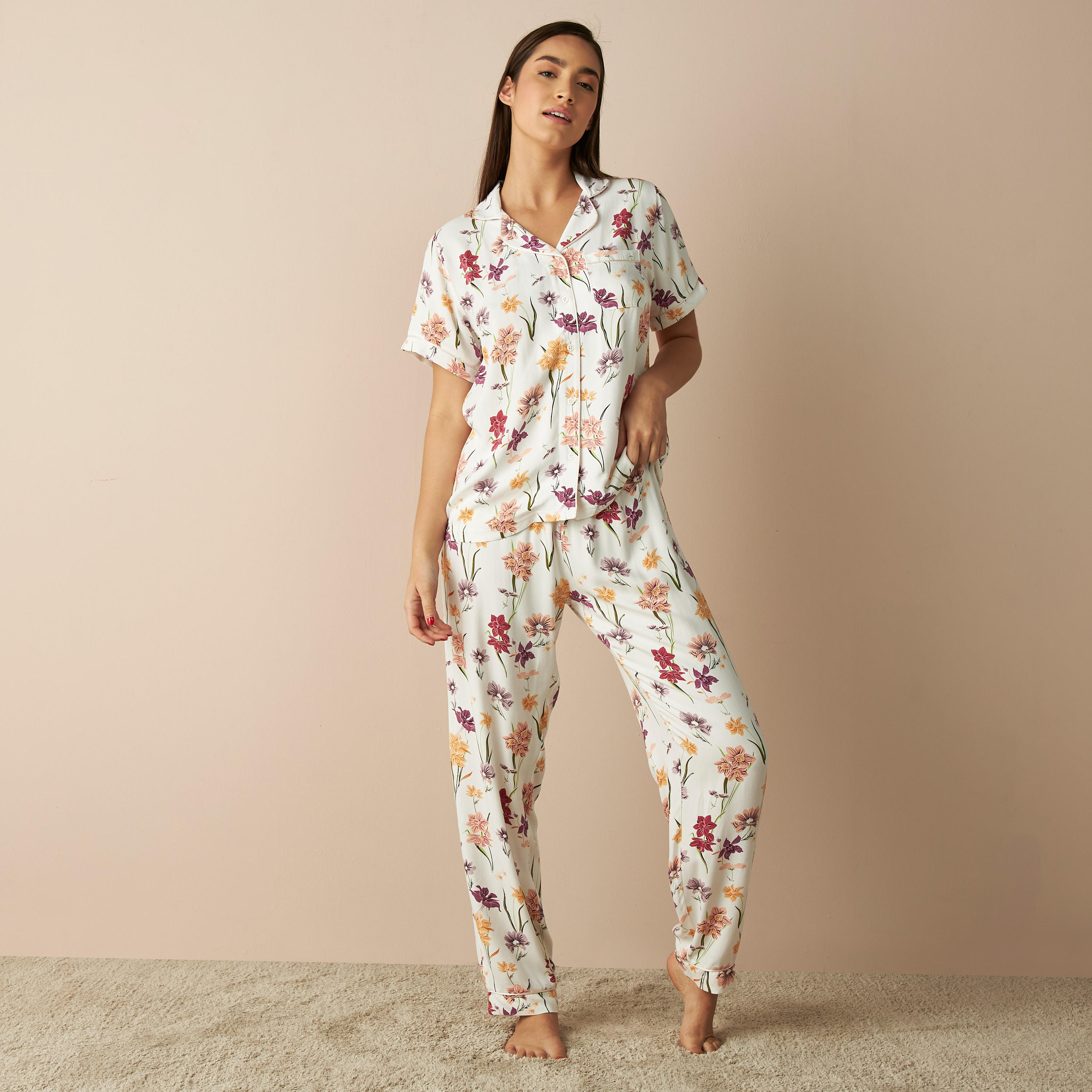 طقم بنطلون بيجاما وقميص بطبعات-women-clothing-nightwear-pyjamas-longsets-image-2