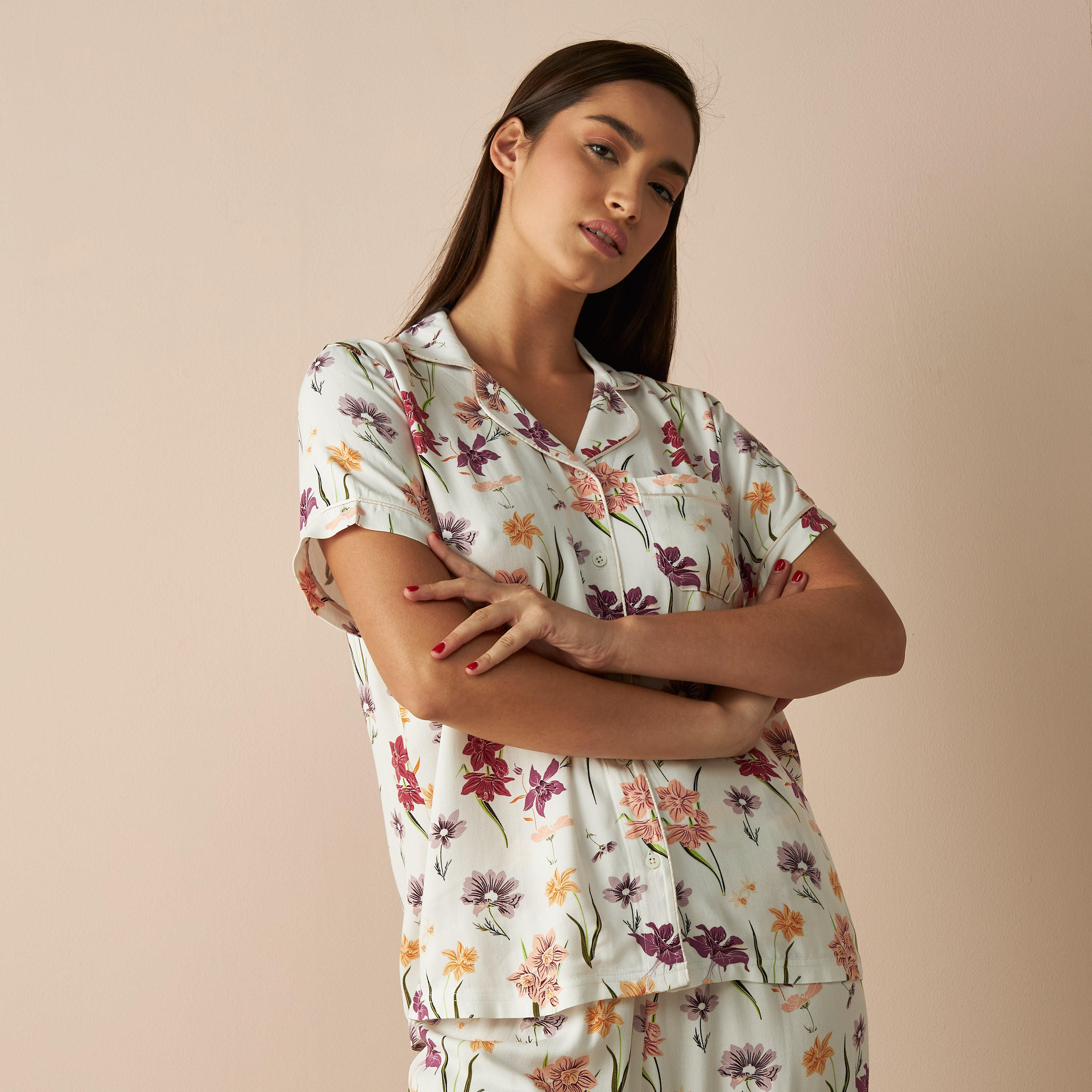 طقم بنطلون بيجاما وقميص بطبعات-women-clothing-nightwear-pyjamas-longsets-image-4