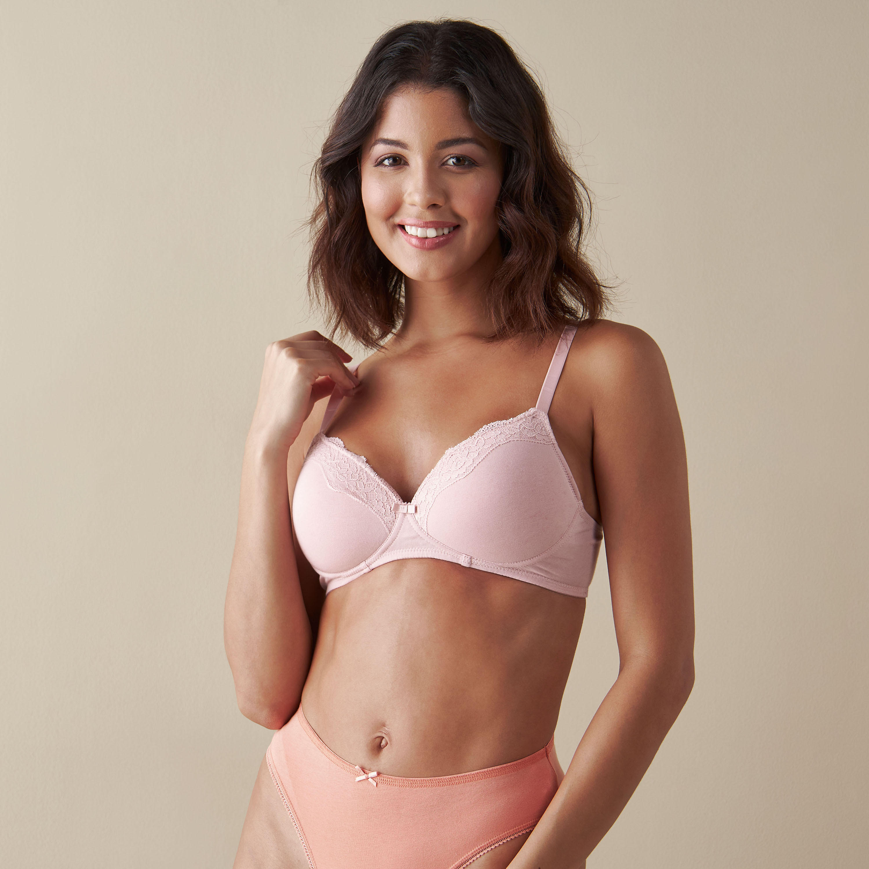 صدريّة بلانج مبطّنة لا سلكية بتفاصيل دانتيل - طقم من 3 قطع-women-clothing-lingerie-bras-image-5