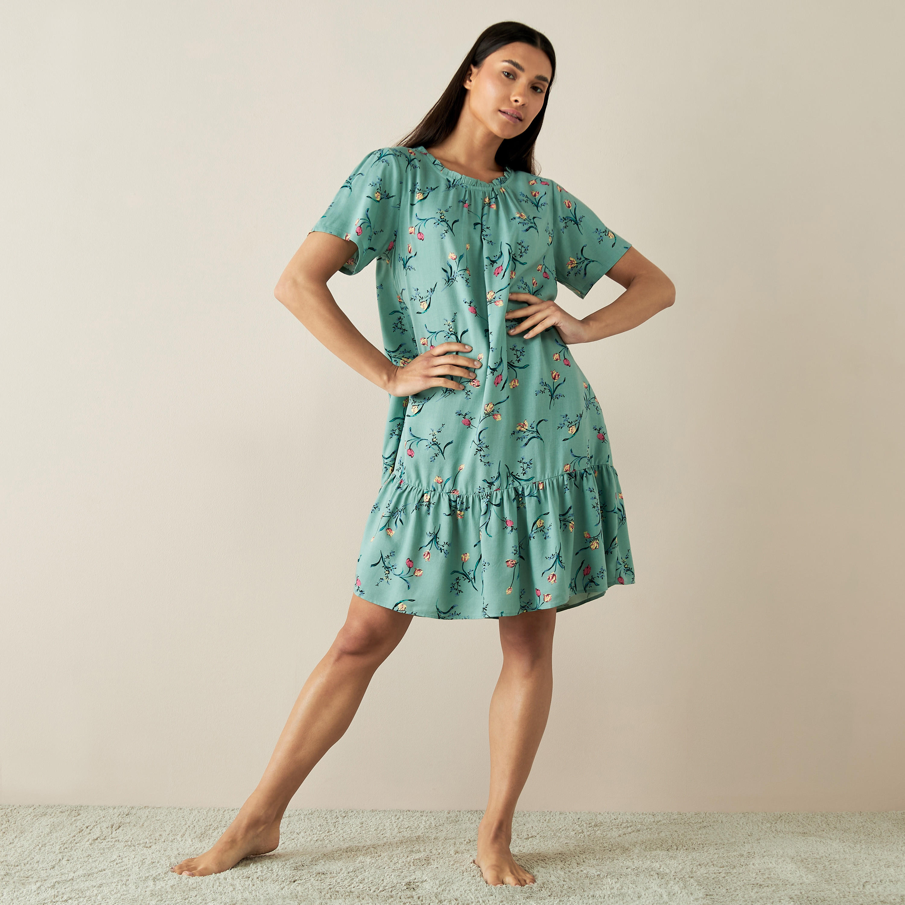 قميص نوم كشكش بحافة واسعة - طقم من قطعتين-women-clothing-nightwear-nighties-image-2