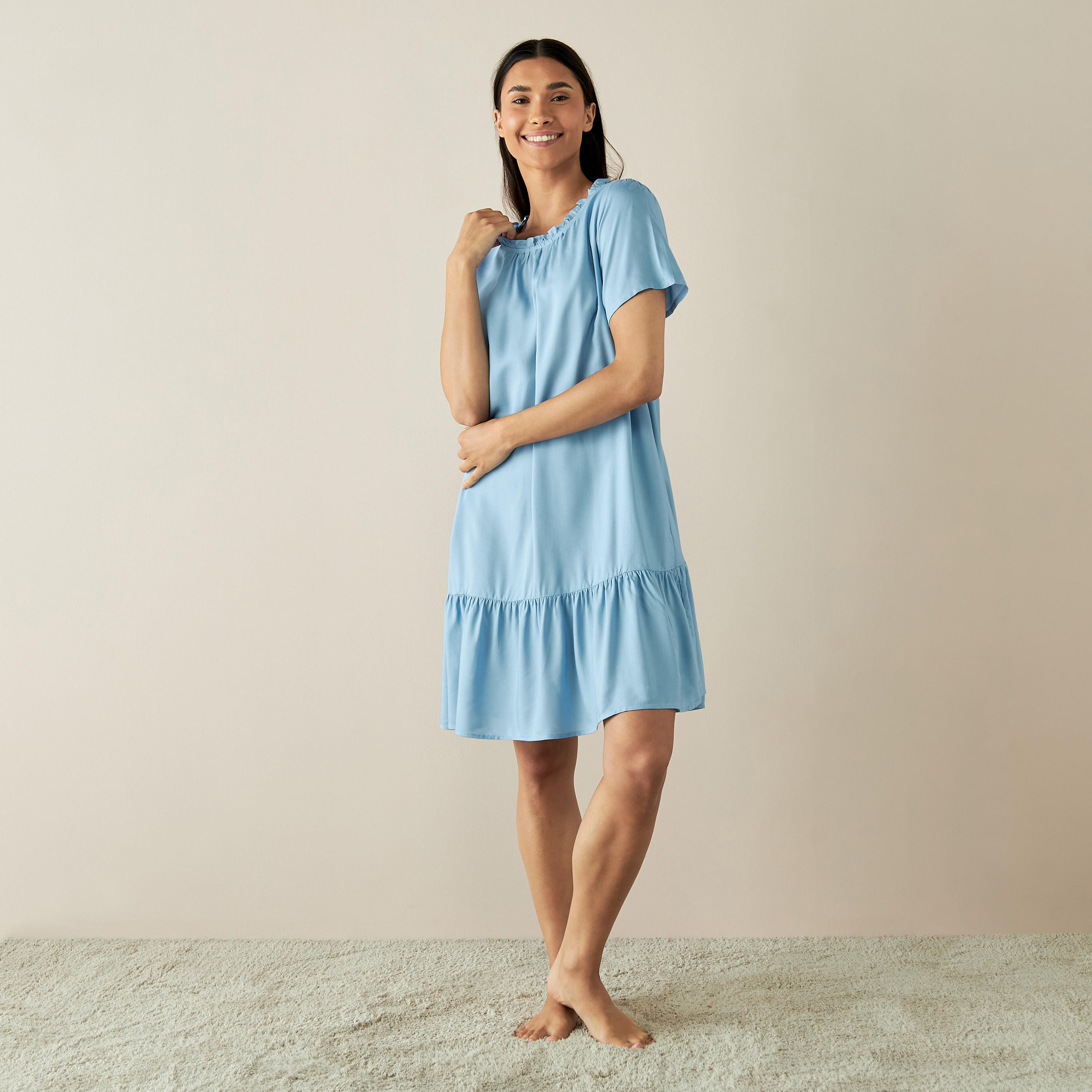قميص نوم كشكش بحافة واسعة - طقم من قطعتين-women-clothing-nightwear-nighties-image-5