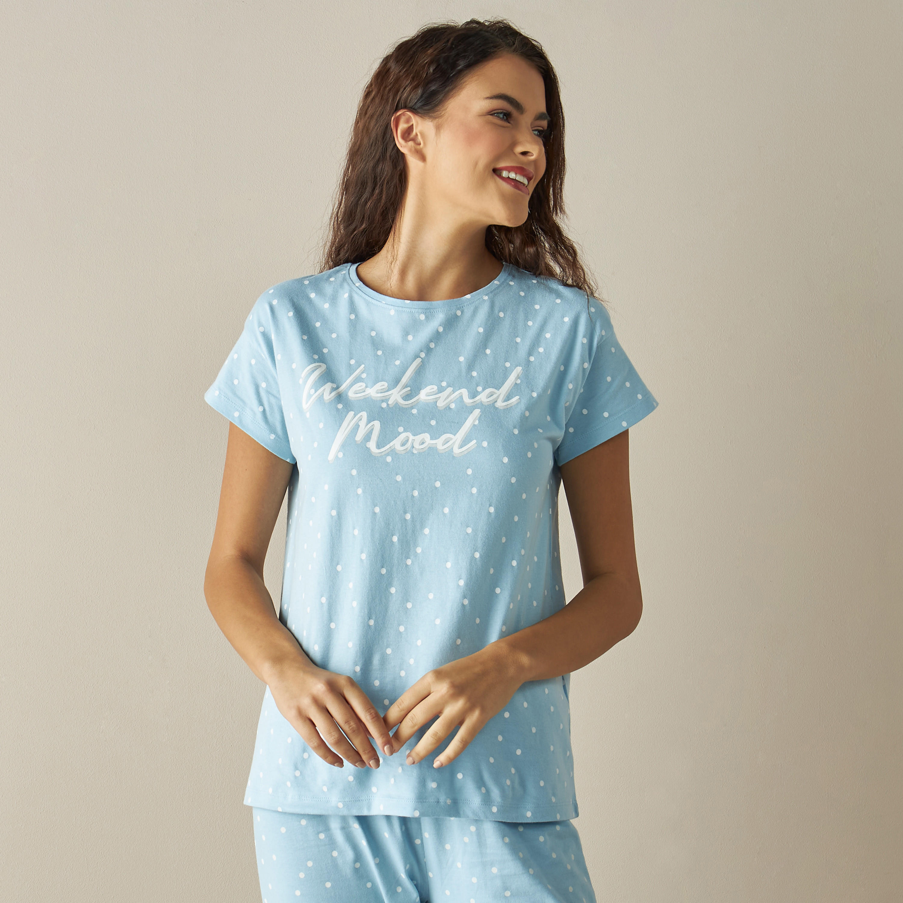 طقم بنطلون بيجاما وتيشيرت بطبعات منقّطة-women-clothing-nightwear-pyjamas-longsets-image-3