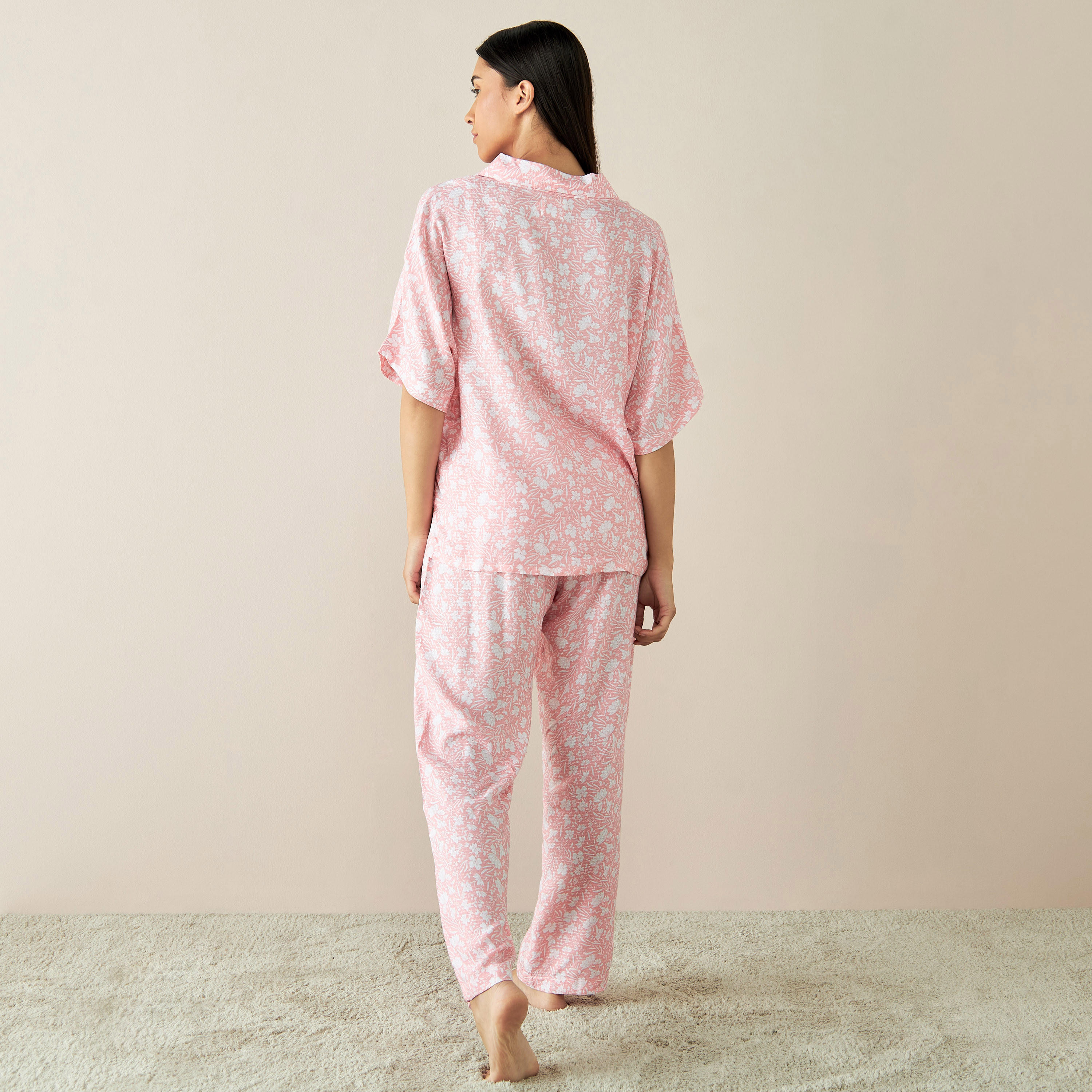 طقم بيجاما وبلوزة بياقة وطبعات أزهار-women-clothing-nightwear-pyjamas-longsets-image-2