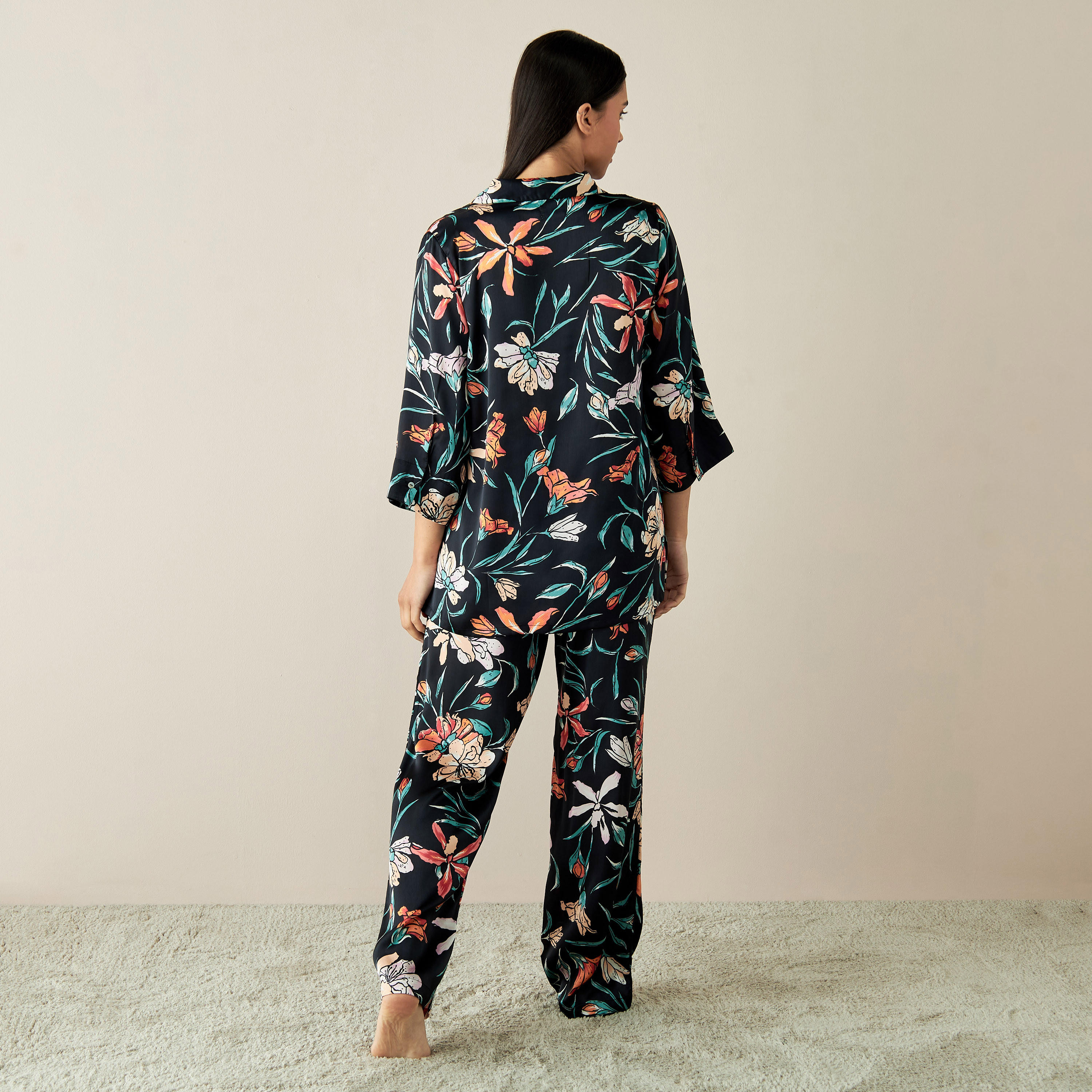 طقم بنطلون بيجاما وبلوزة بياقة وطبعات أزهار-women-clothing-nightwear-pyjamas-longsets-image-2