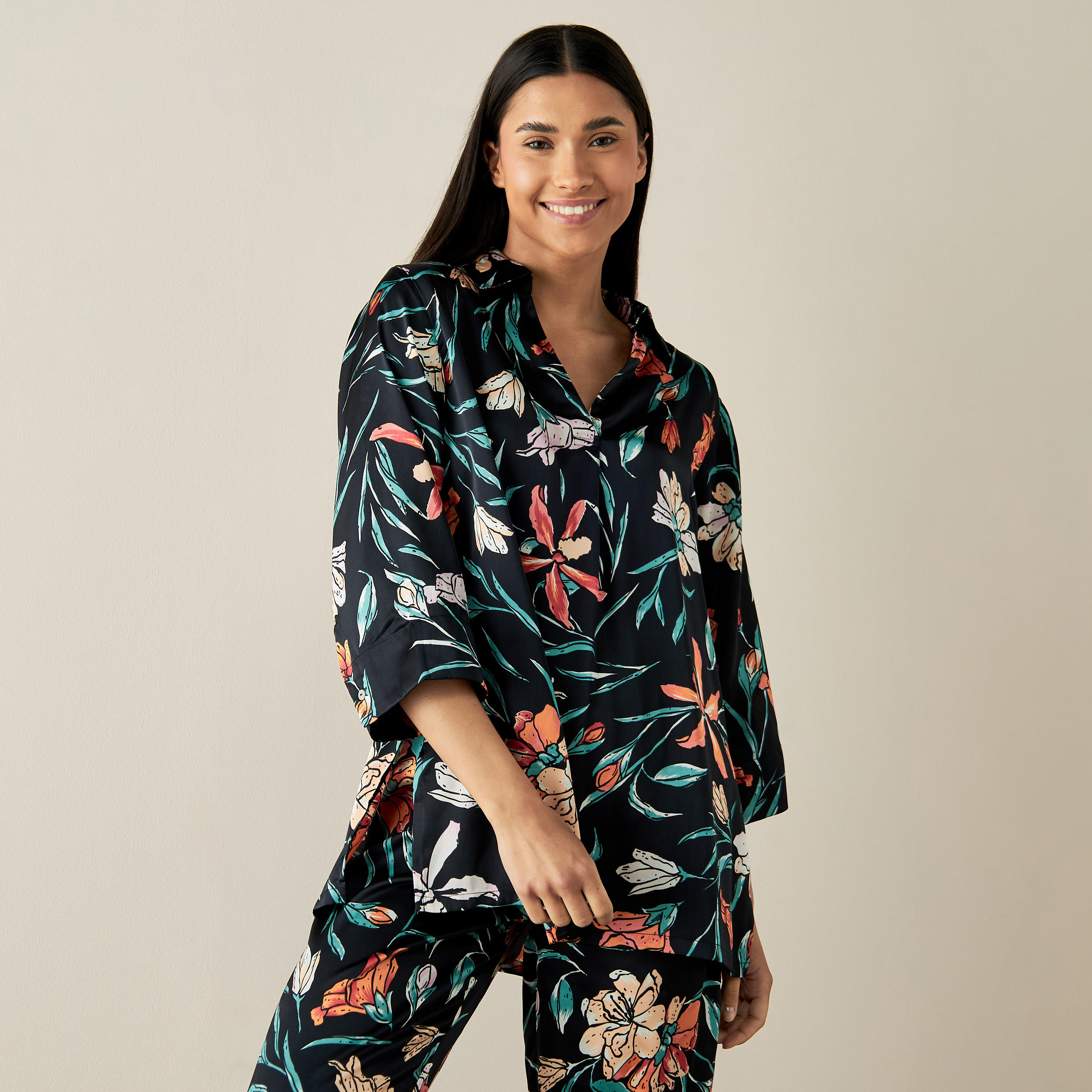 طقم بنطلون بيجاما وبلوزة بياقة وطبعات أزهار-women-clothing-nightwear-pyjamas-longsets-image-3