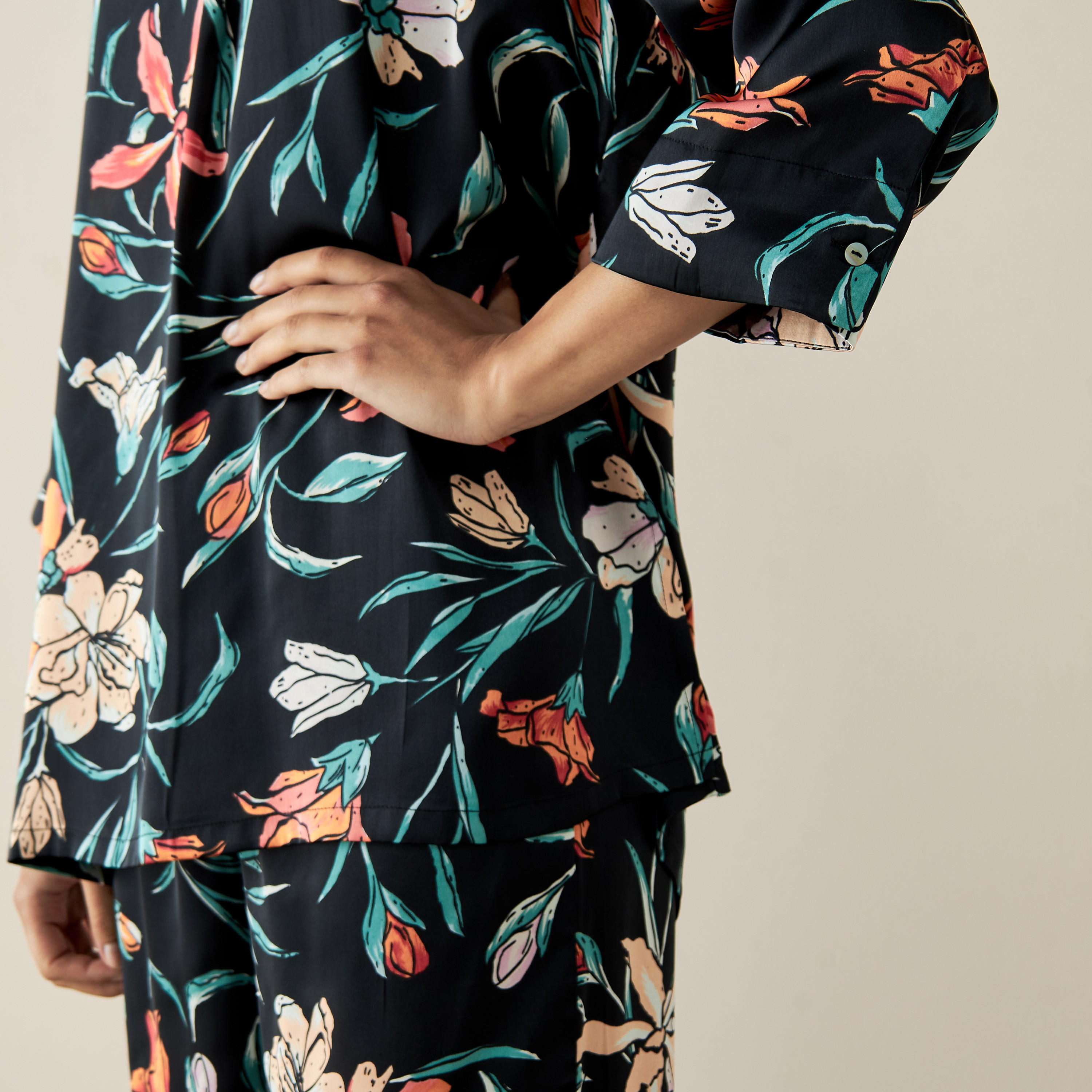 طقم بنطلون بيجاما وبلوزة بياقة وطبعات أزهار-women-clothing-nightwear-pyjamas-longsets-image-5