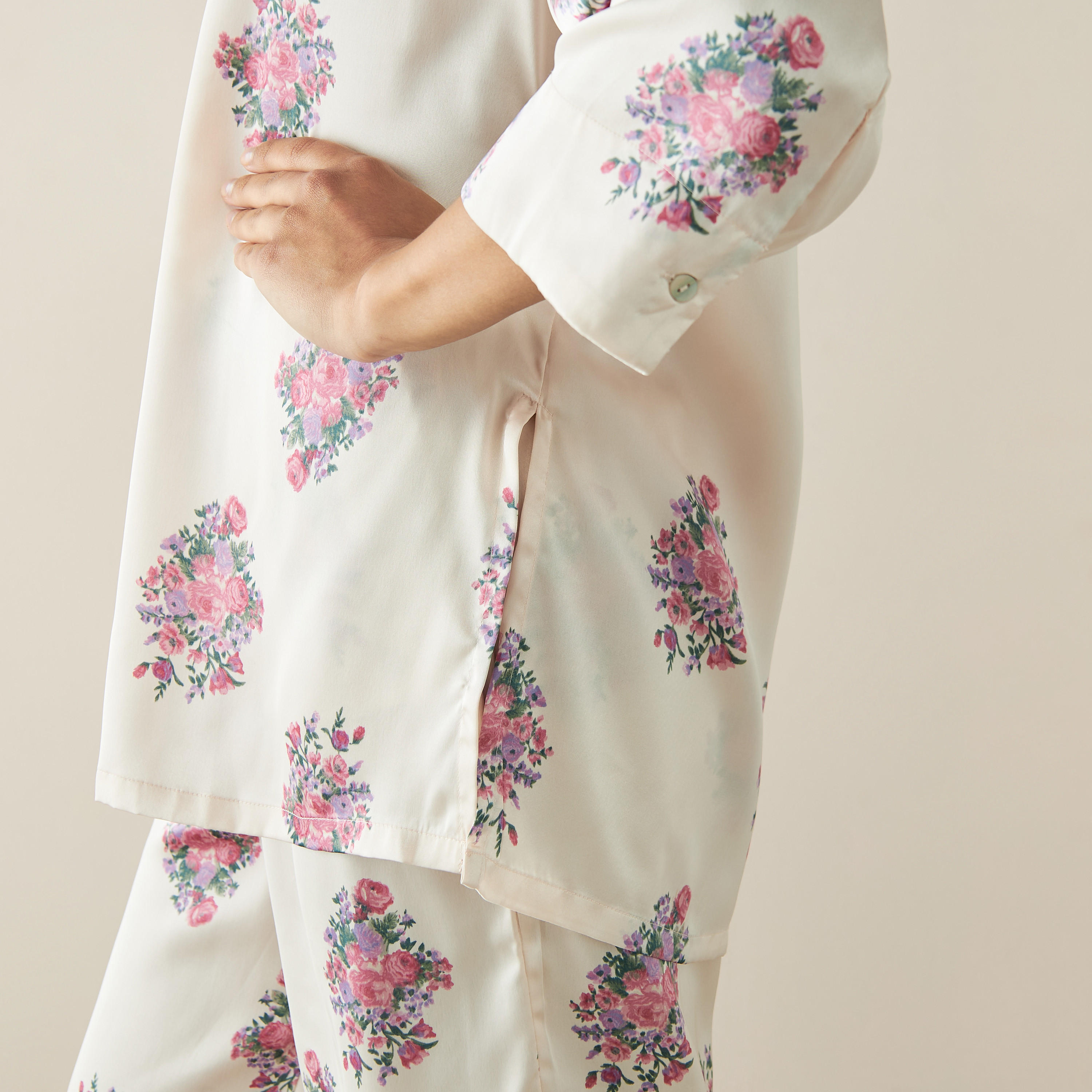 Floral Print Collared Top and Pyjama Set-women-clothing-nightwear-pyjamas-longsets-image-5