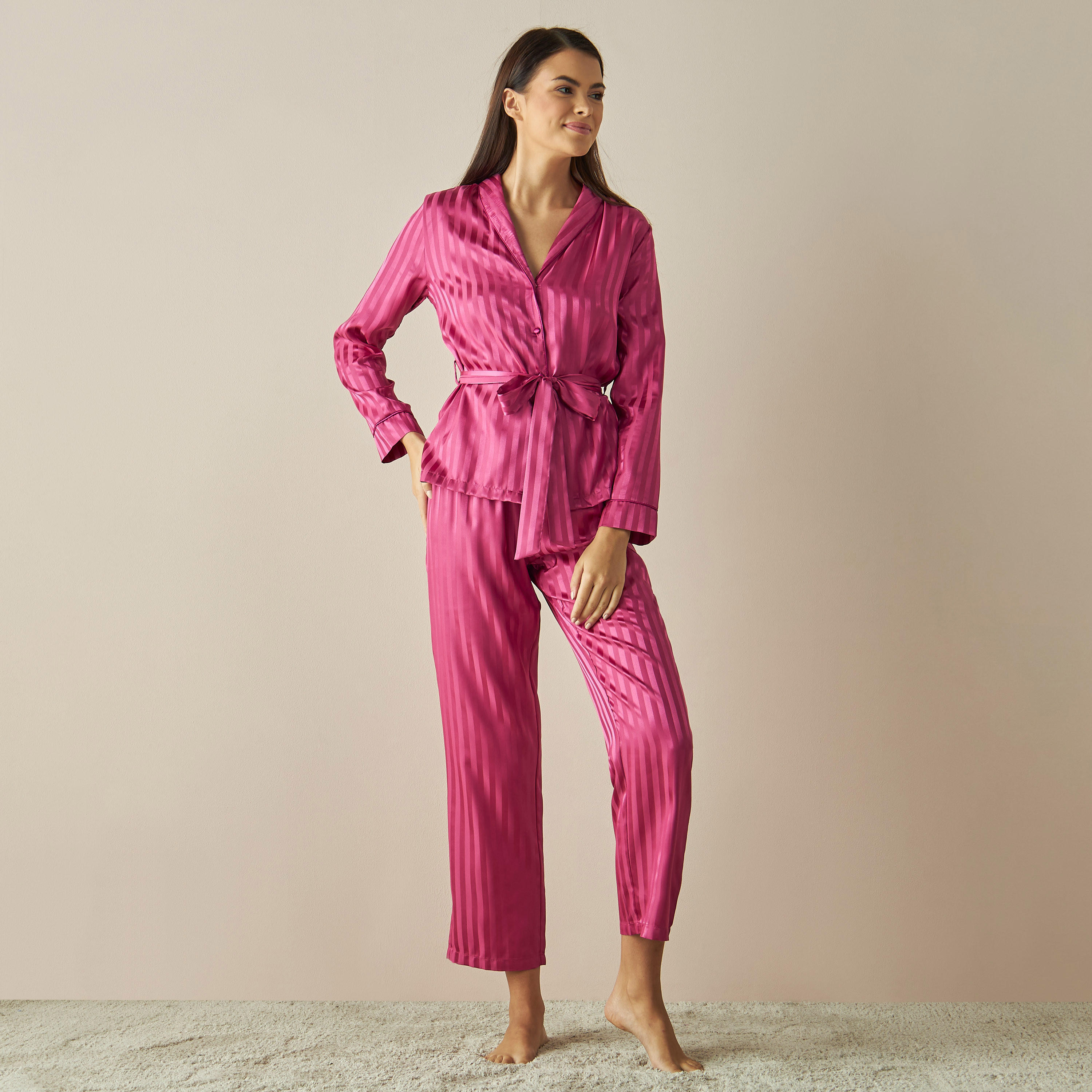 طقم بنطلون بيجاما وقميص جاكارد ساتن مخطط-women-clothing-nightwear-pyjamas-longsets-image-1