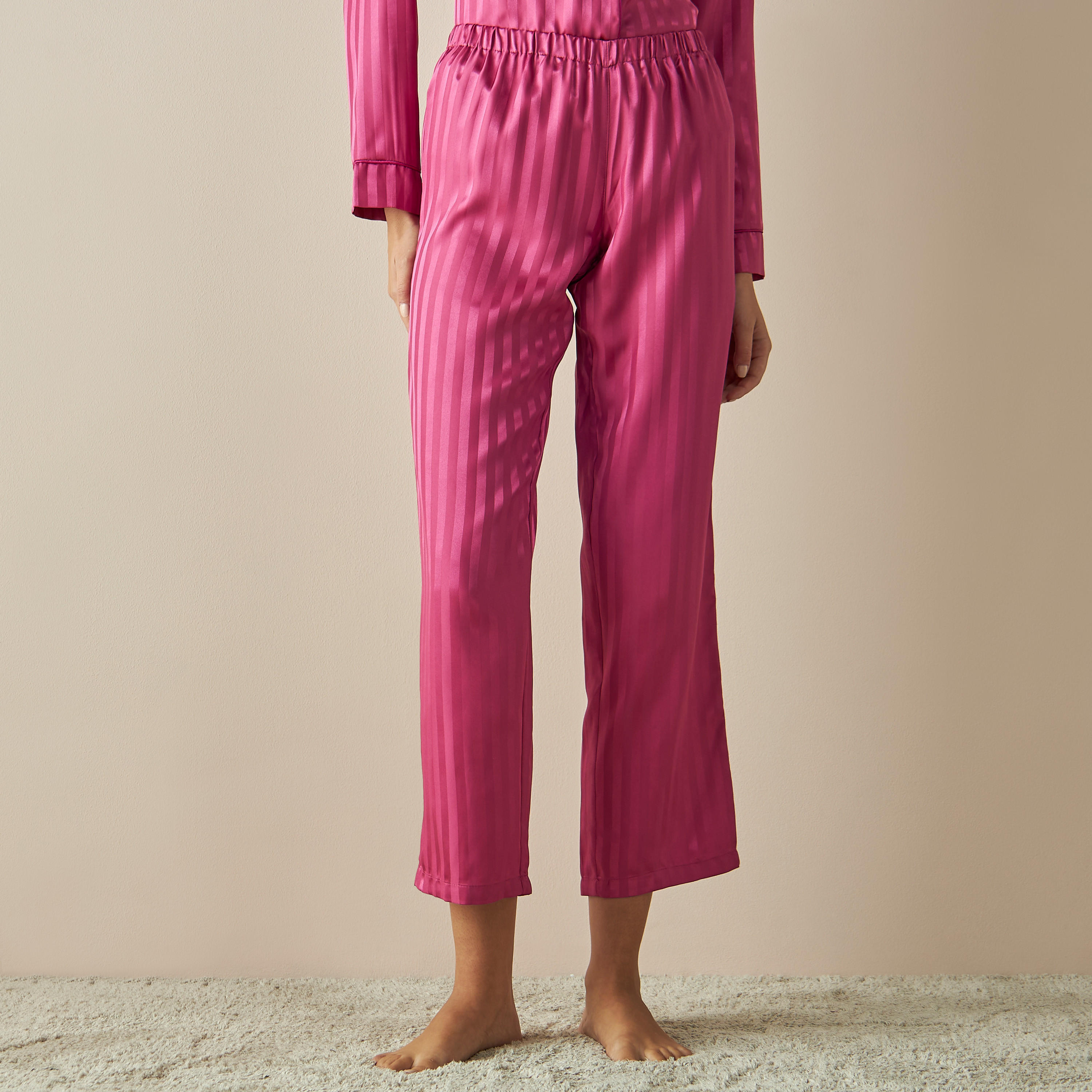 طقم بنطلون بيجاما وقميص جاكارد ساتن مخطط-women-clothing-nightwear-pyjamas-longsets-image-4