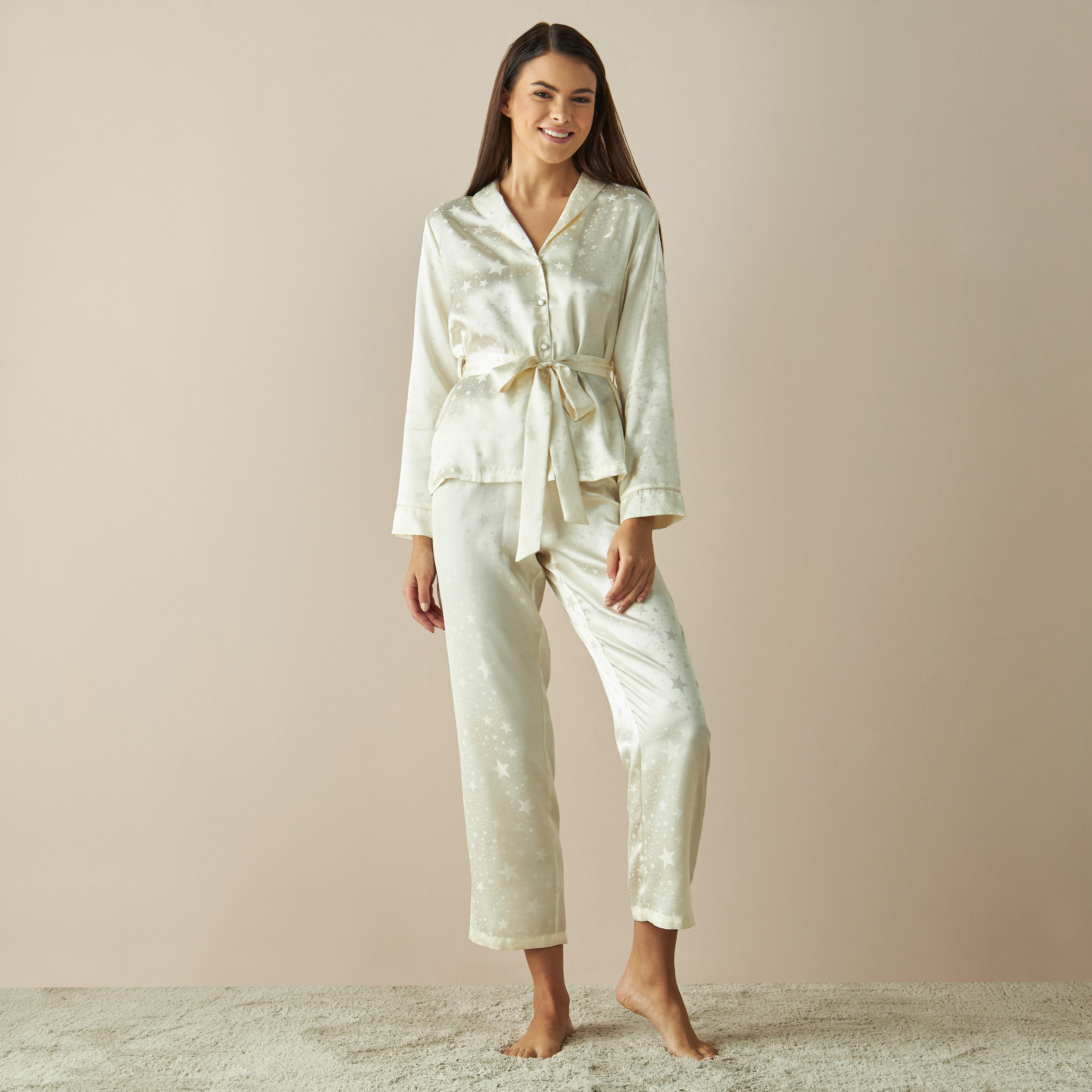 طقم بنطلون بيجاما وقميص ساتن جاكارد بارز الملمس-women-clothing-nightwear-pyjamas-longsets-image-1