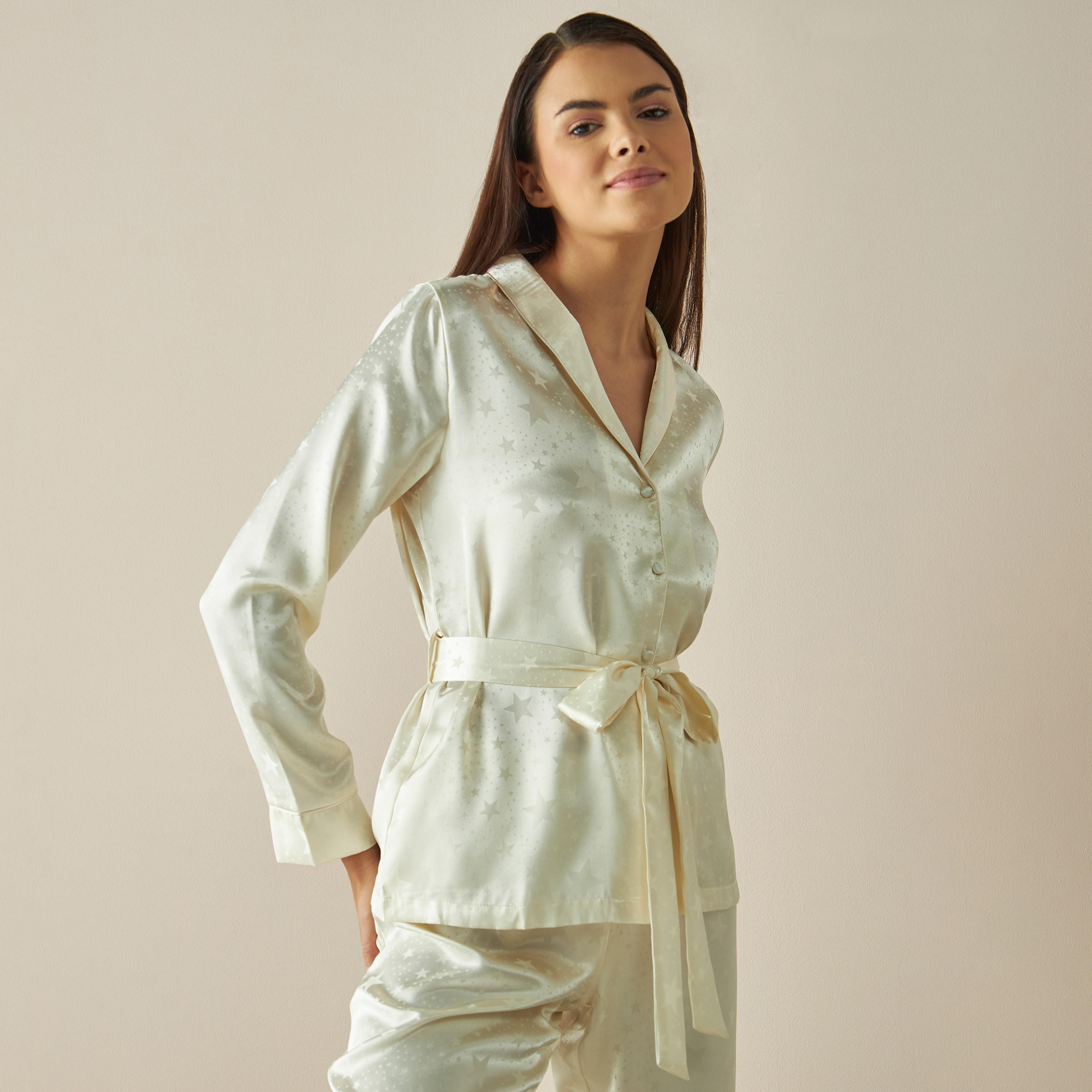 طقم بنطلون بيجاما وقميص ساتن جاكارد بارز الملمس-women-clothing-nightwear-pyjamas-longsets-image-3
