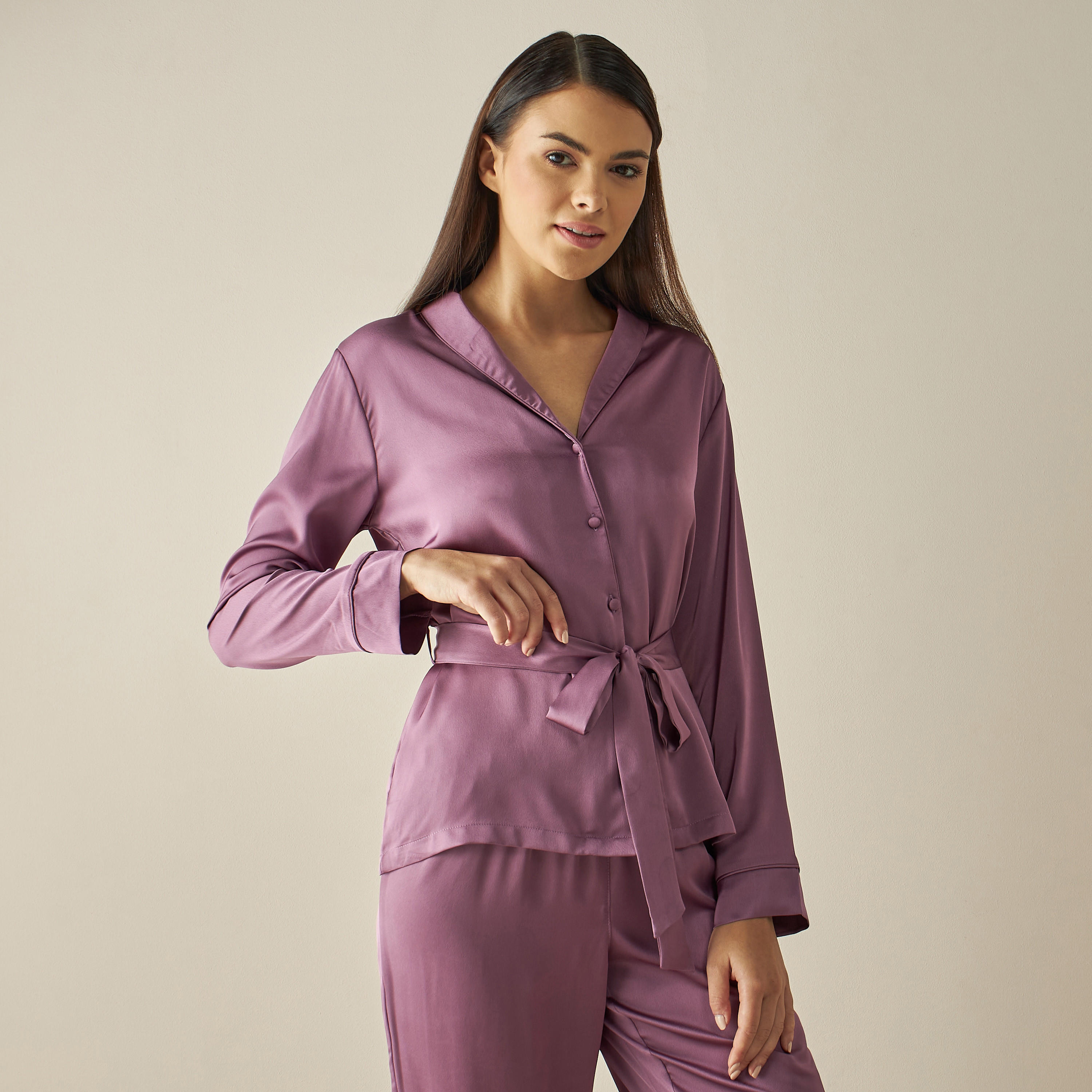 طقم بنطلون بيجاما وقميص ساتن جاكارد سادة-women-clothing-nightwear-pyjamas-longsets-image-3