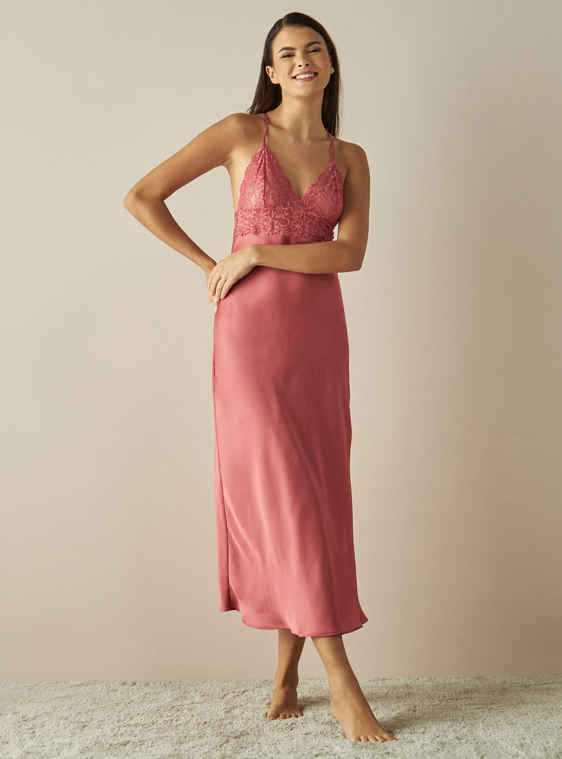قميص نوم ساتن بفتحات ودانتيل-women-clothing-nightwear-nighties-image-1
