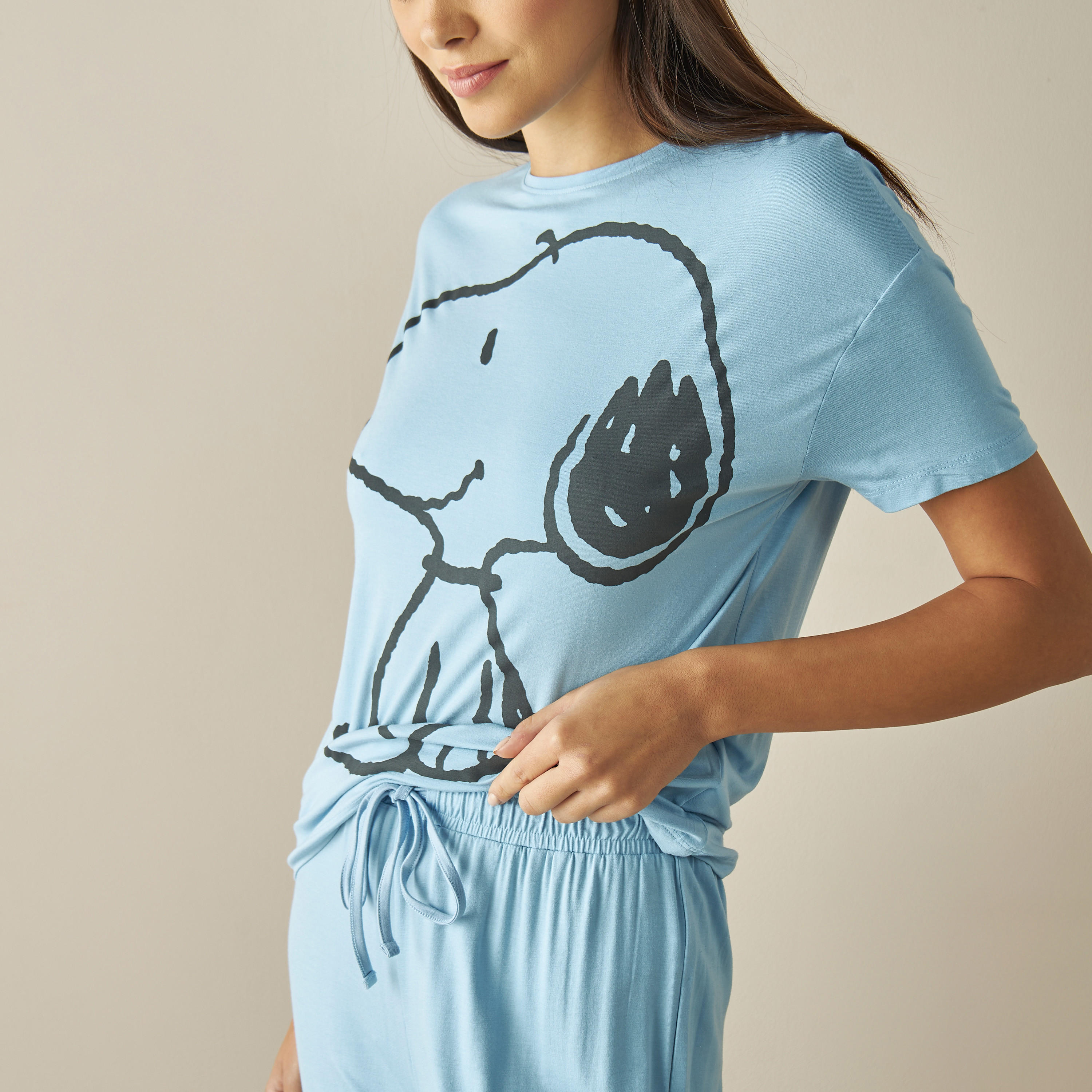 طقم بنطلون بيجاما وتيشيرت بطبعات سنوبي دوج-women-clothing-nightwear-pyjamas-longsets-image-1