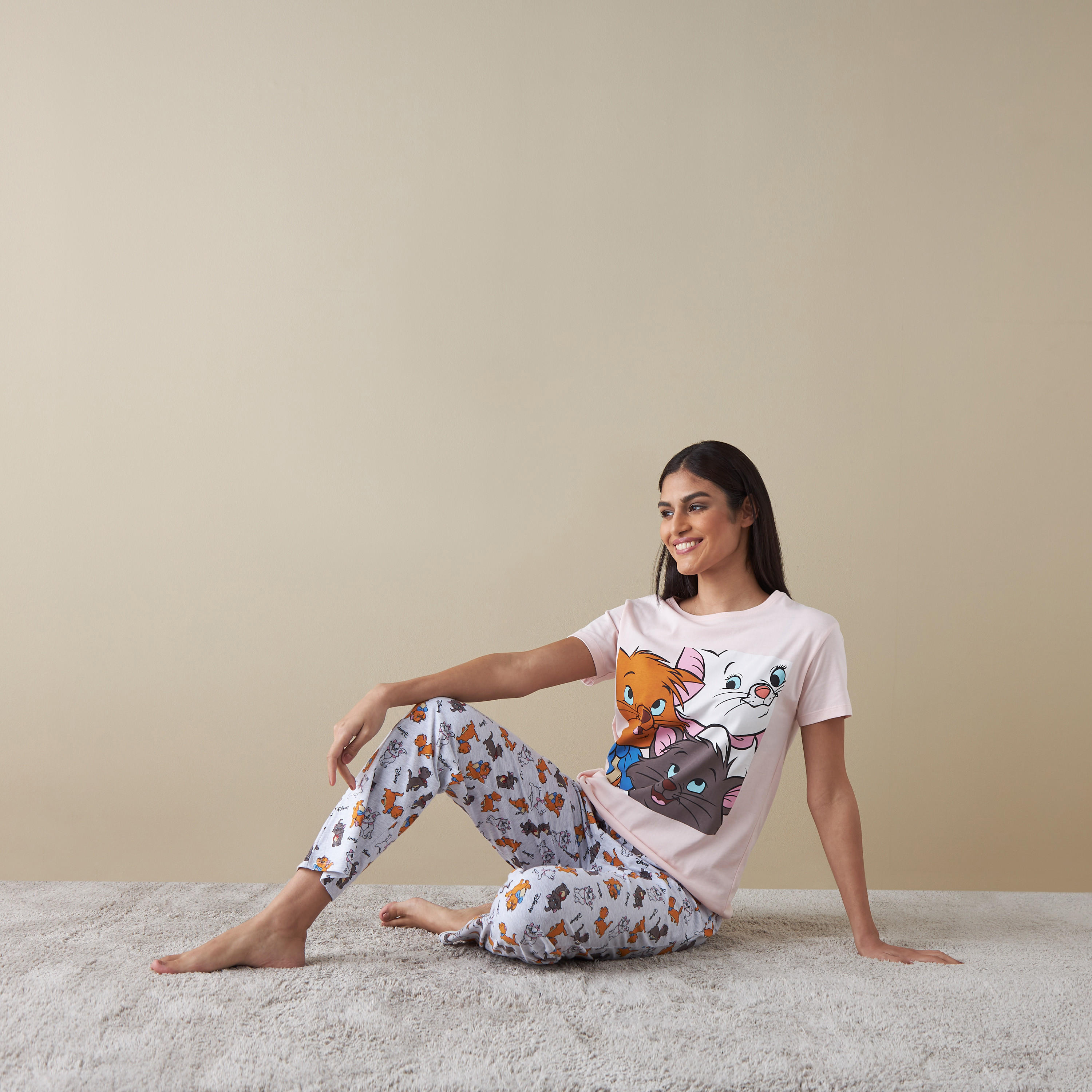 طقم بنطلون بيجاما وتيشيرت بطبعات ماري-women-clothing-nightwear-pyjamas-longsets-image-1