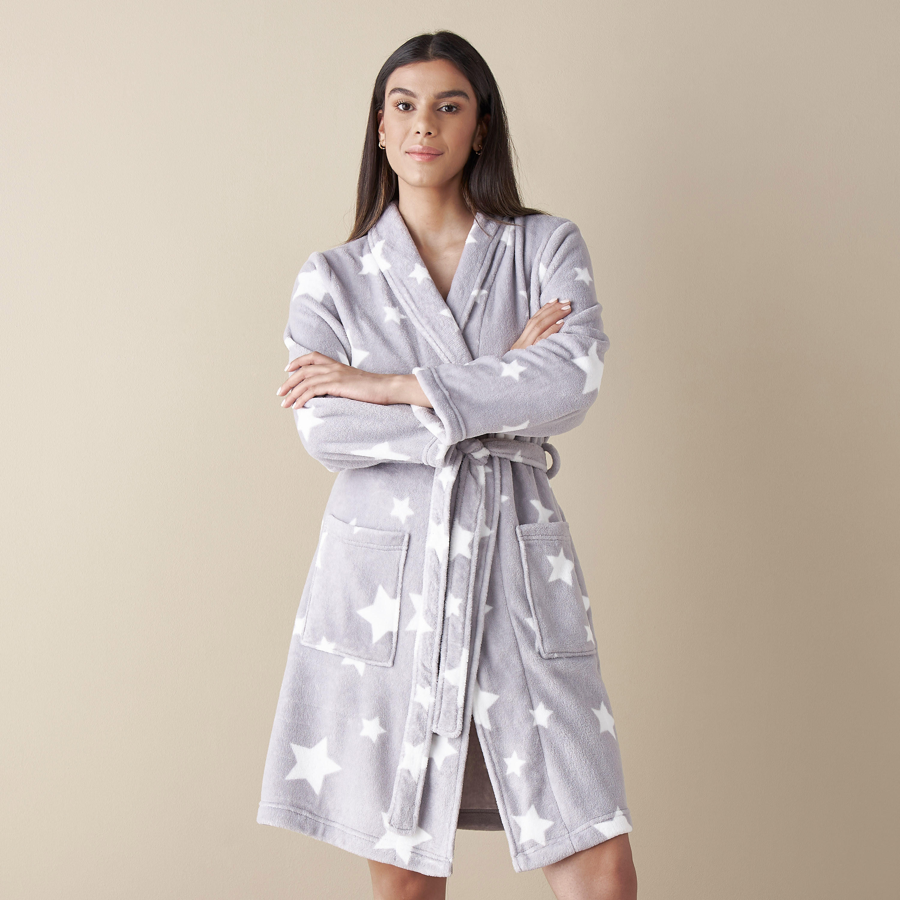 طقم حذاء غرفة نوم ميول وروب نوم بحزام وطبعات نجوم-women-clothing-nightwear-robes-image-2