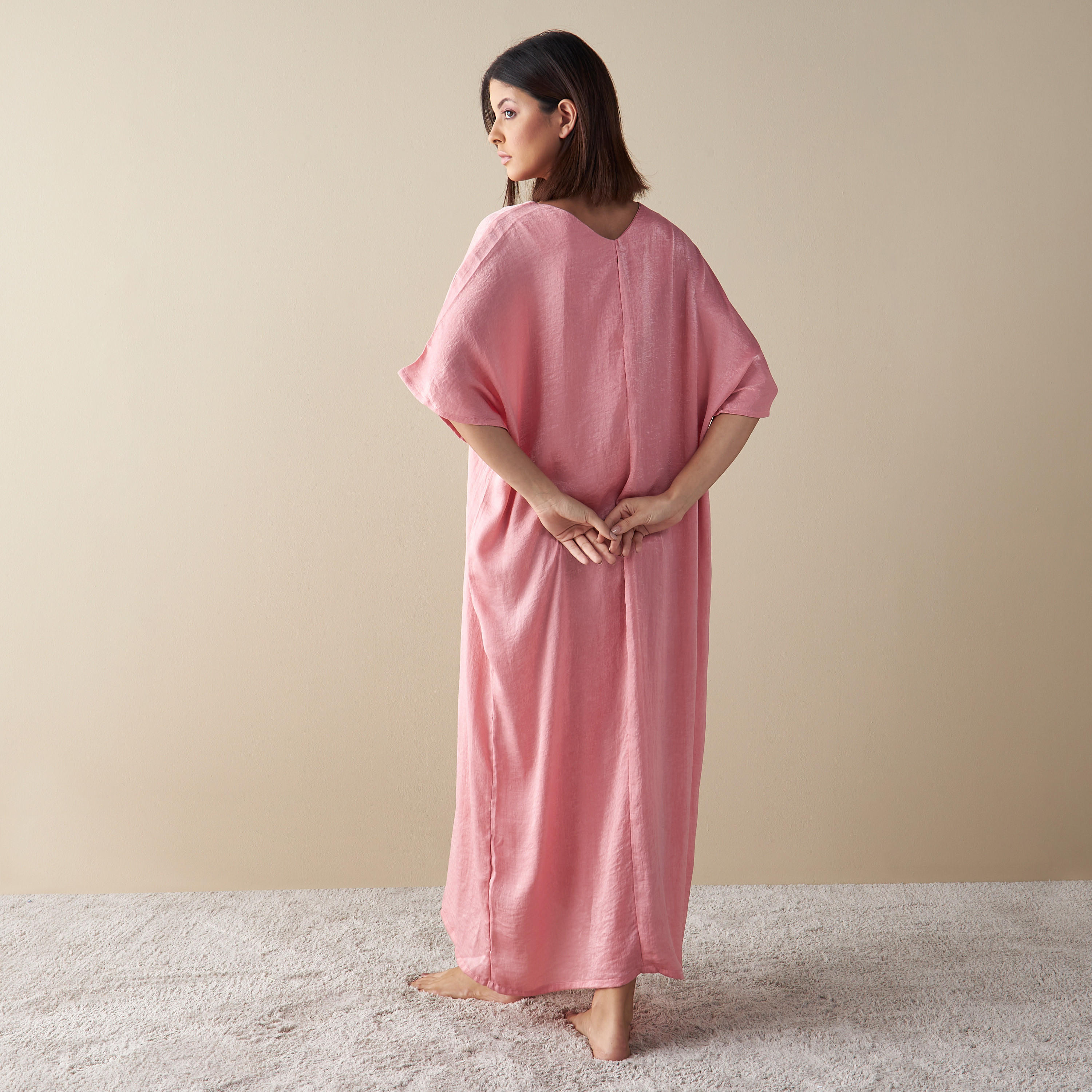 ثوب نوم قفطان ساتن مخمل بياقة v-women-clothing-nightwear-nighties-image-3