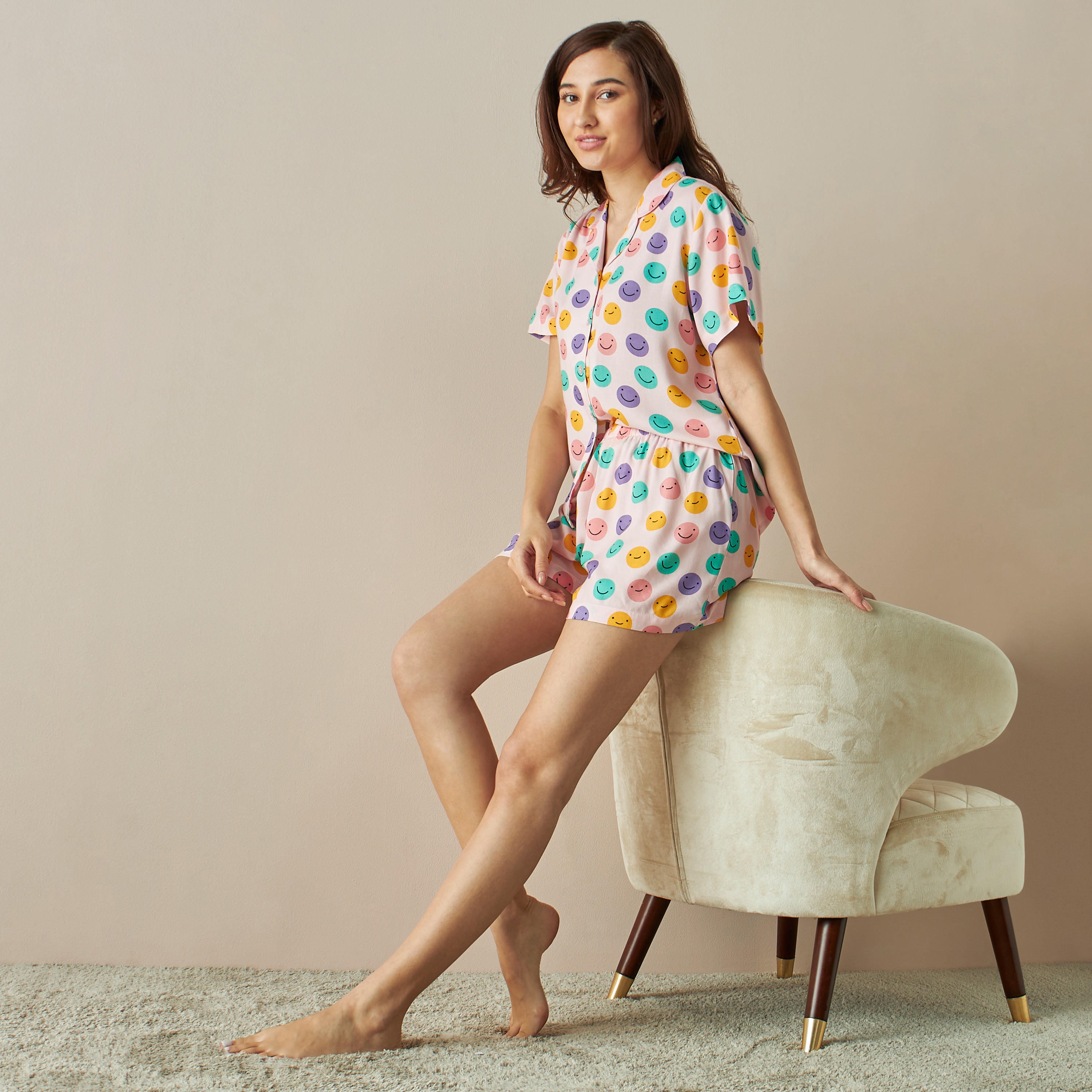 طقم شورت وقميص بياقة كامب وطبعات-women-clothing-nightwear-pyjamas-shortsets-image-1