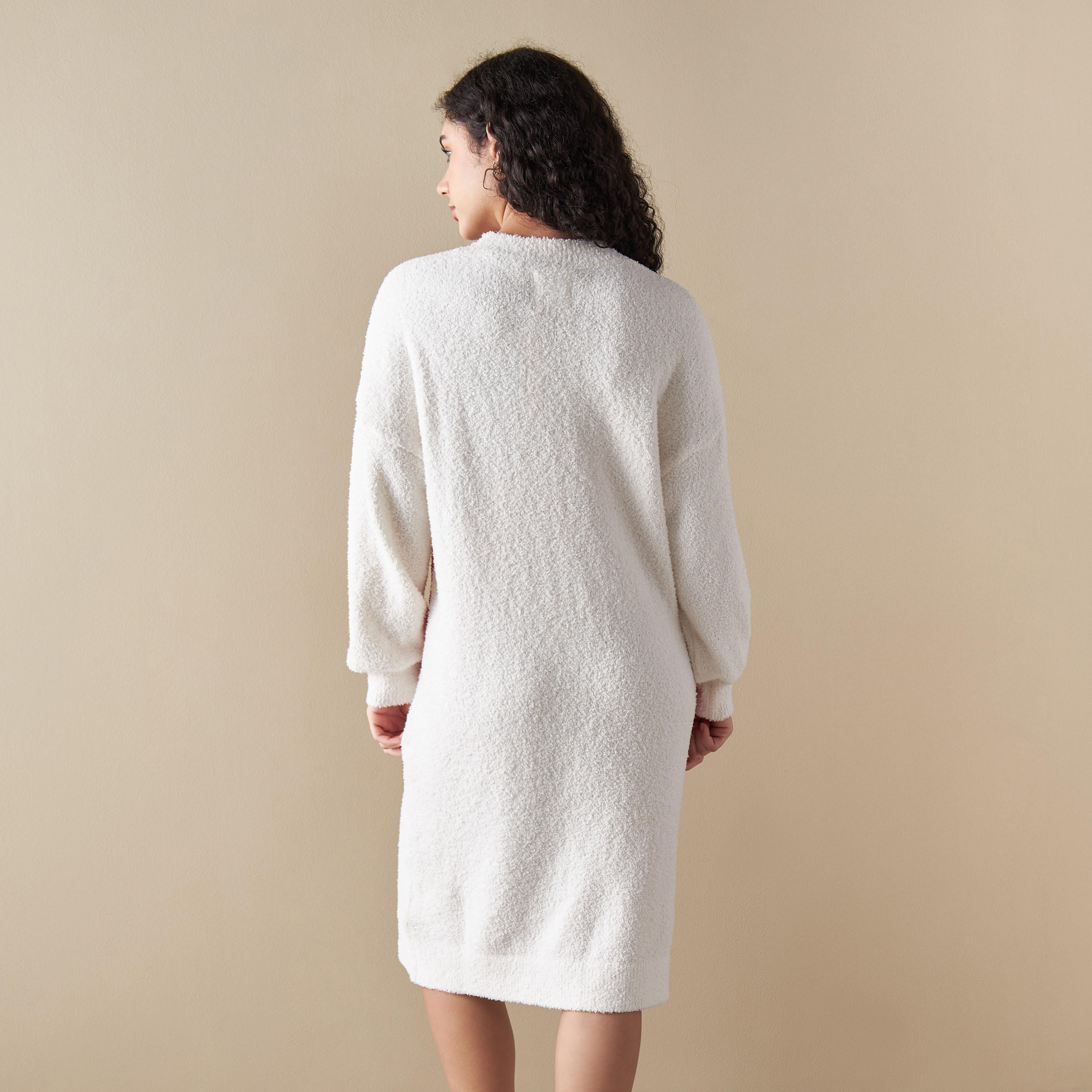 قميص نوم بزخارف قلب وأكمام طويلة-women-clothing-nightwear-nighties-image-3