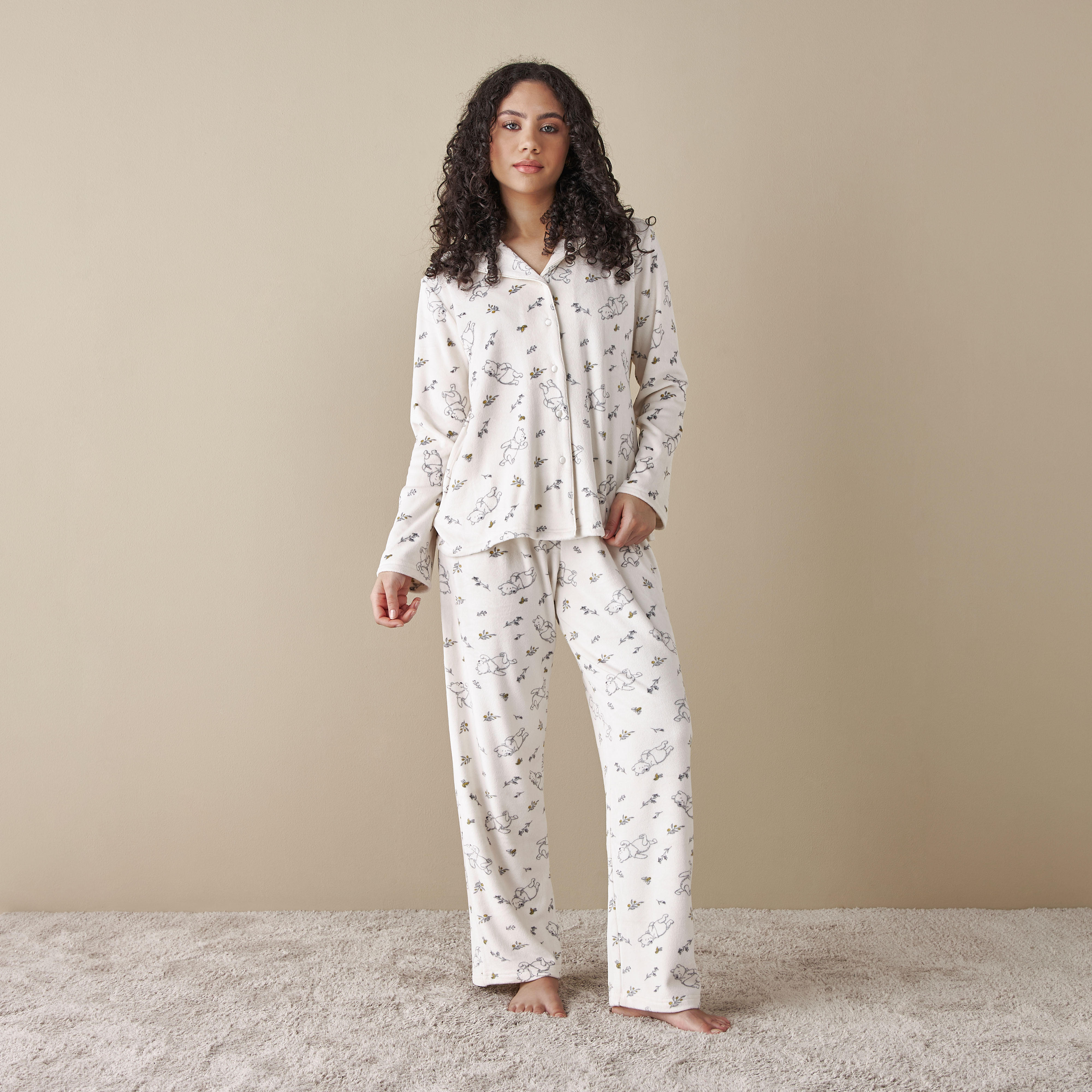 طقم بنطلون بيجاما وقميص بطبعات-women-clothing-nightwear-pyjamas-longsets-image-1