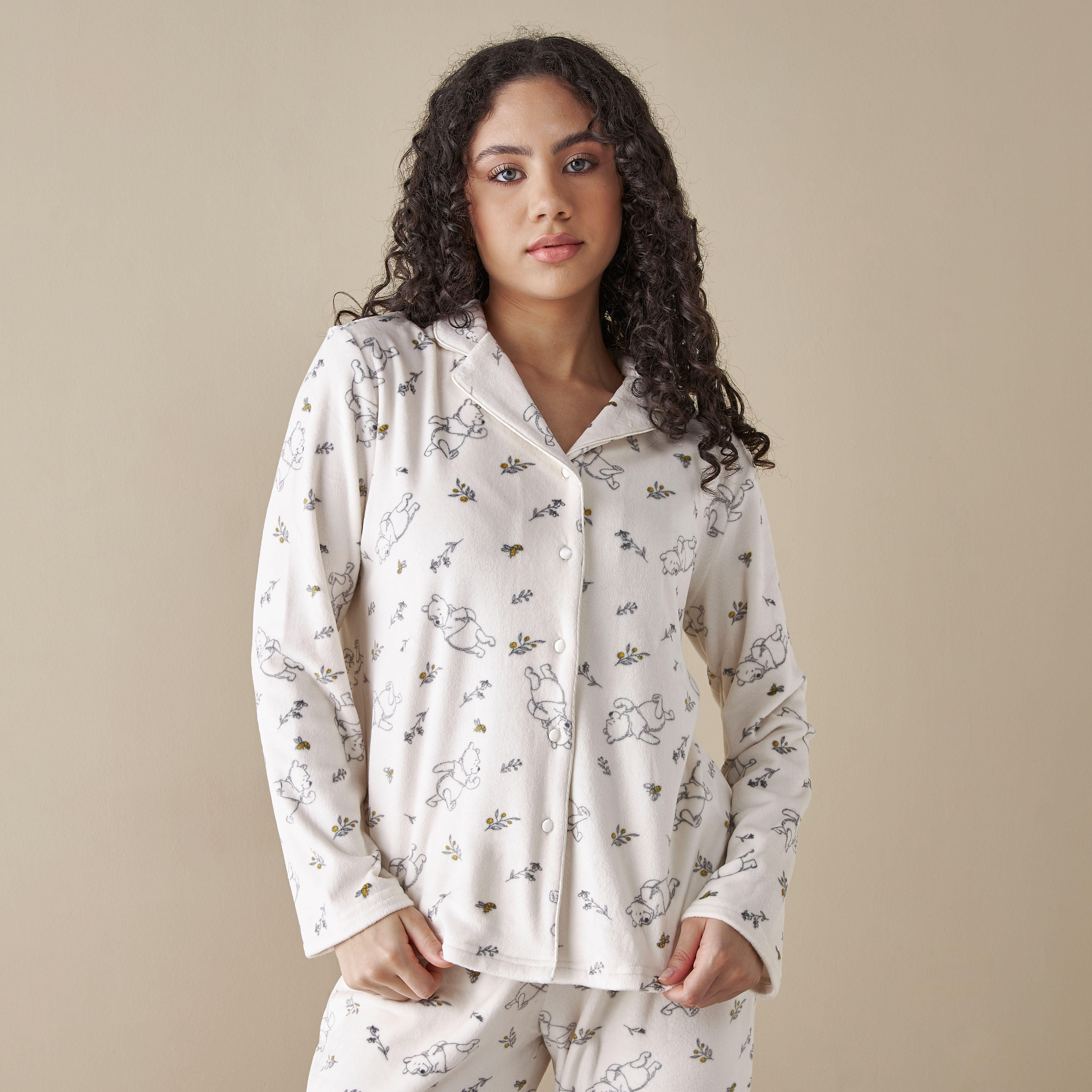 طقم بنطلون بيجاما وقميص بطبعات-women-clothing-nightwear-pyjamas-longsets-image-3