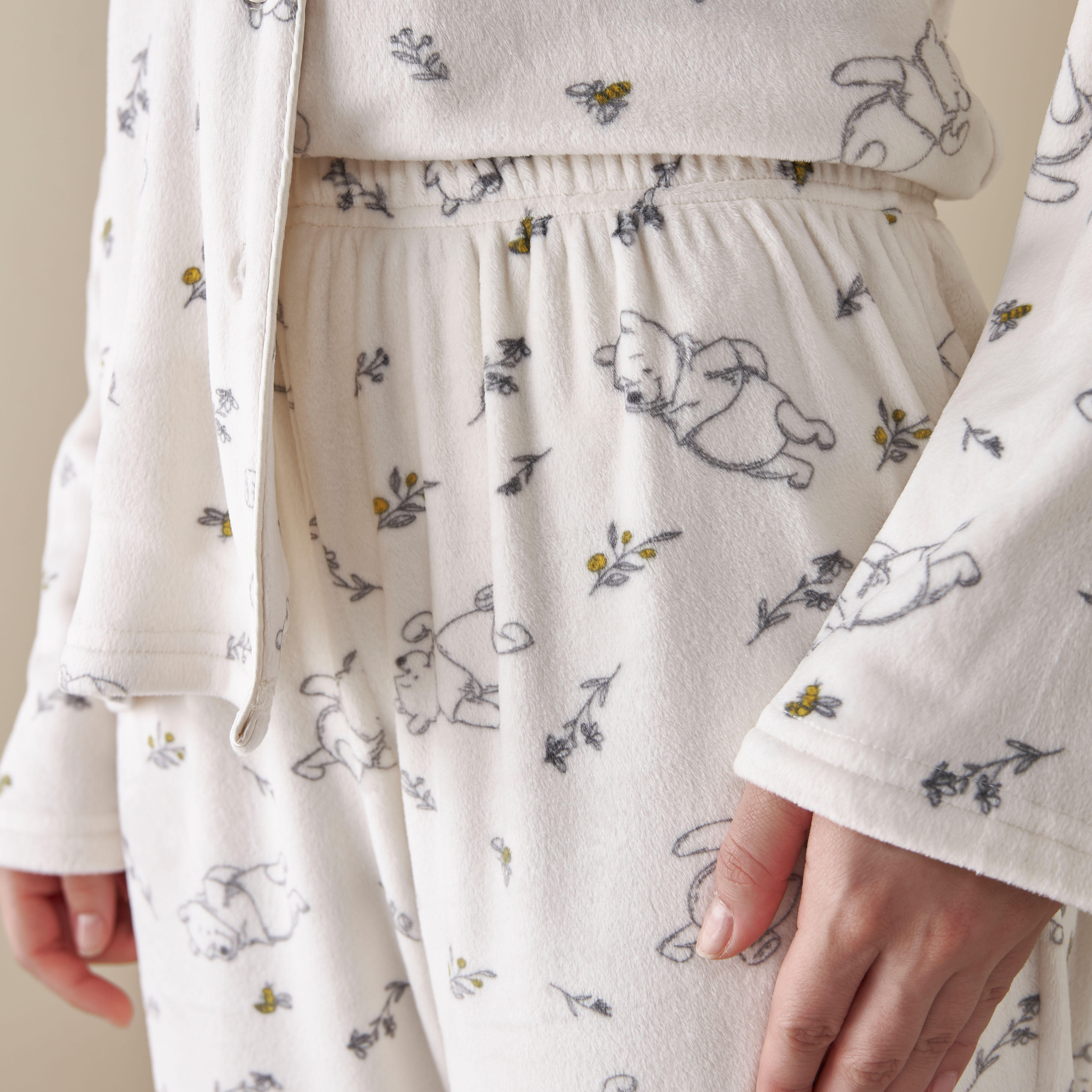 طقم بنطلون بيجاما وقميص بطبعات-women-clothing-nightwear-pyjamas-longsets-image-6
