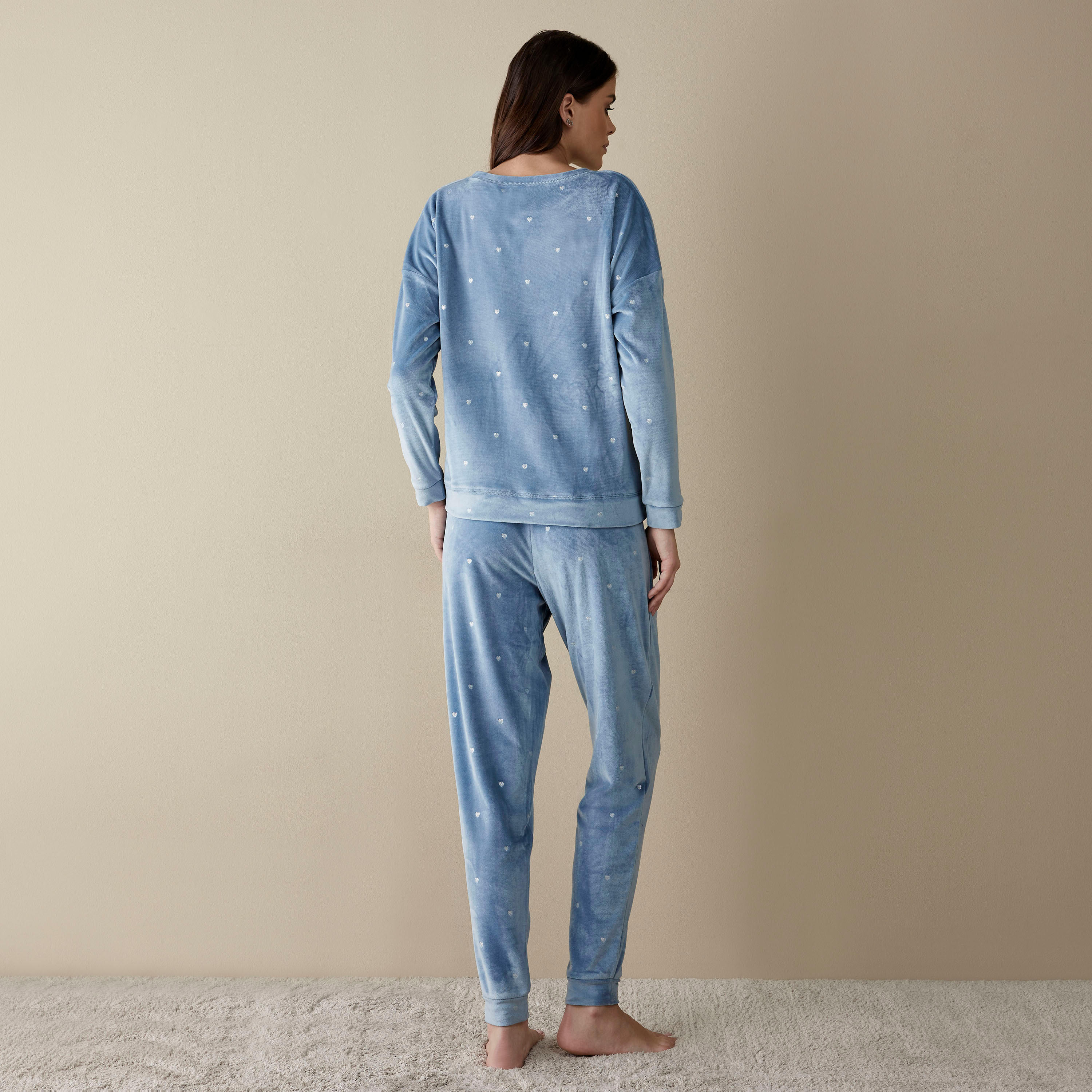 طقم بنطلون بيجاما وسويت شيرت بطبعات-women-clothing-nightwear-pyjamas-longsets-image-5