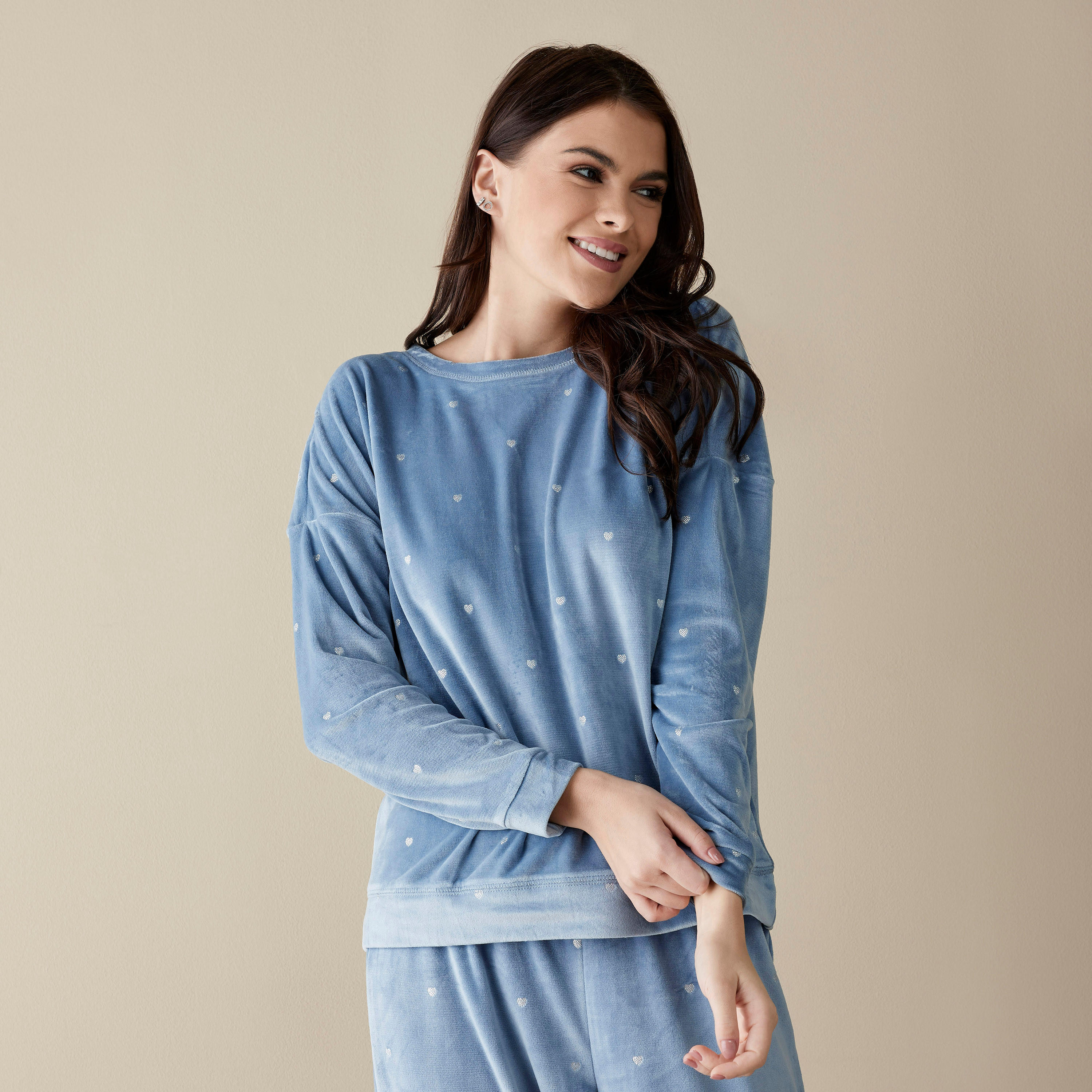 طقم بنطلون بيجاما وسويت شيرت بطبعات-women-clothing-nightwear-pyjamas-longsets-image-4