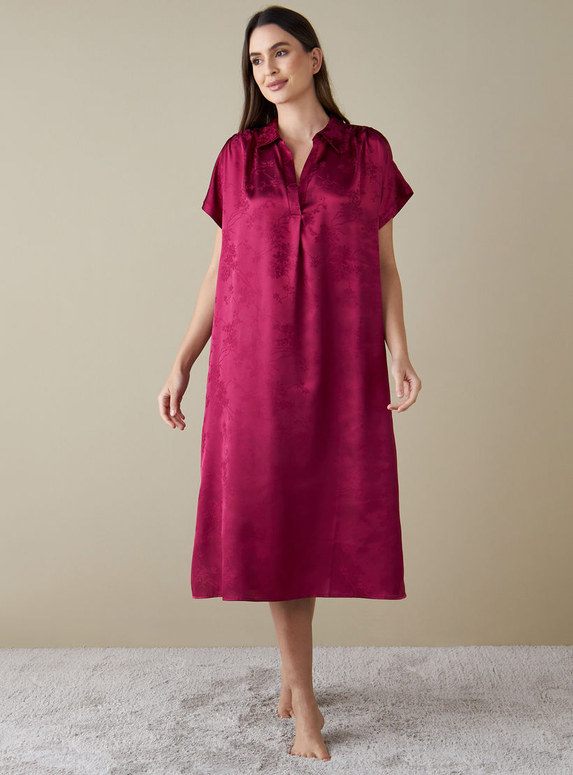 بدلة نوم بأكمام قصيرة وطبعات زهرية وجيوب-women-clothing-nightwear-nighties-image-2