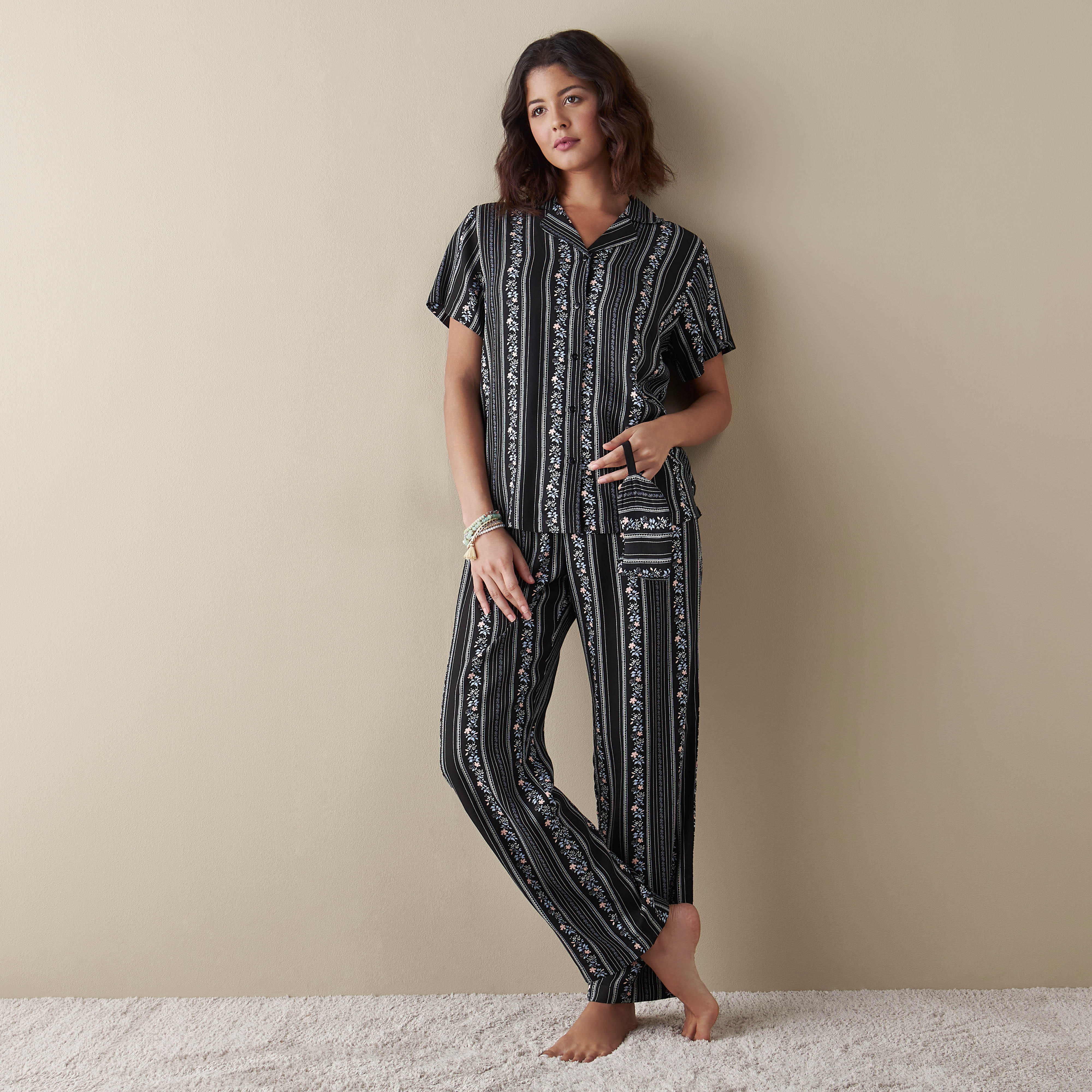 طقم بنطلون بيجاما وقميص بطبعات أزهار-women-clothing-nightwear-pyjamas-longsets-image-1