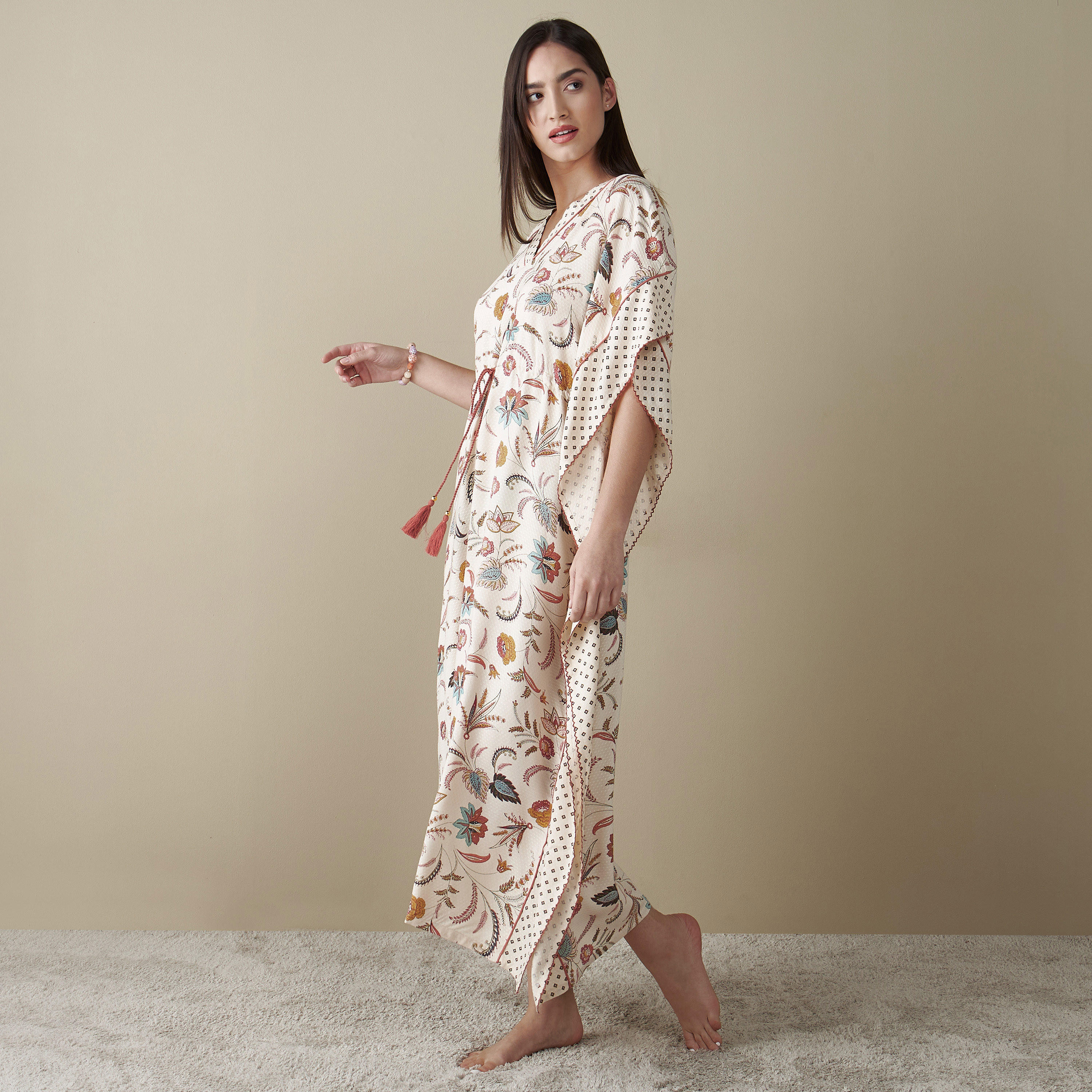 ثوب نوم قفطان بأربطة وطبعات أزهار-women-clothing-nightwear-nighties-image-3
