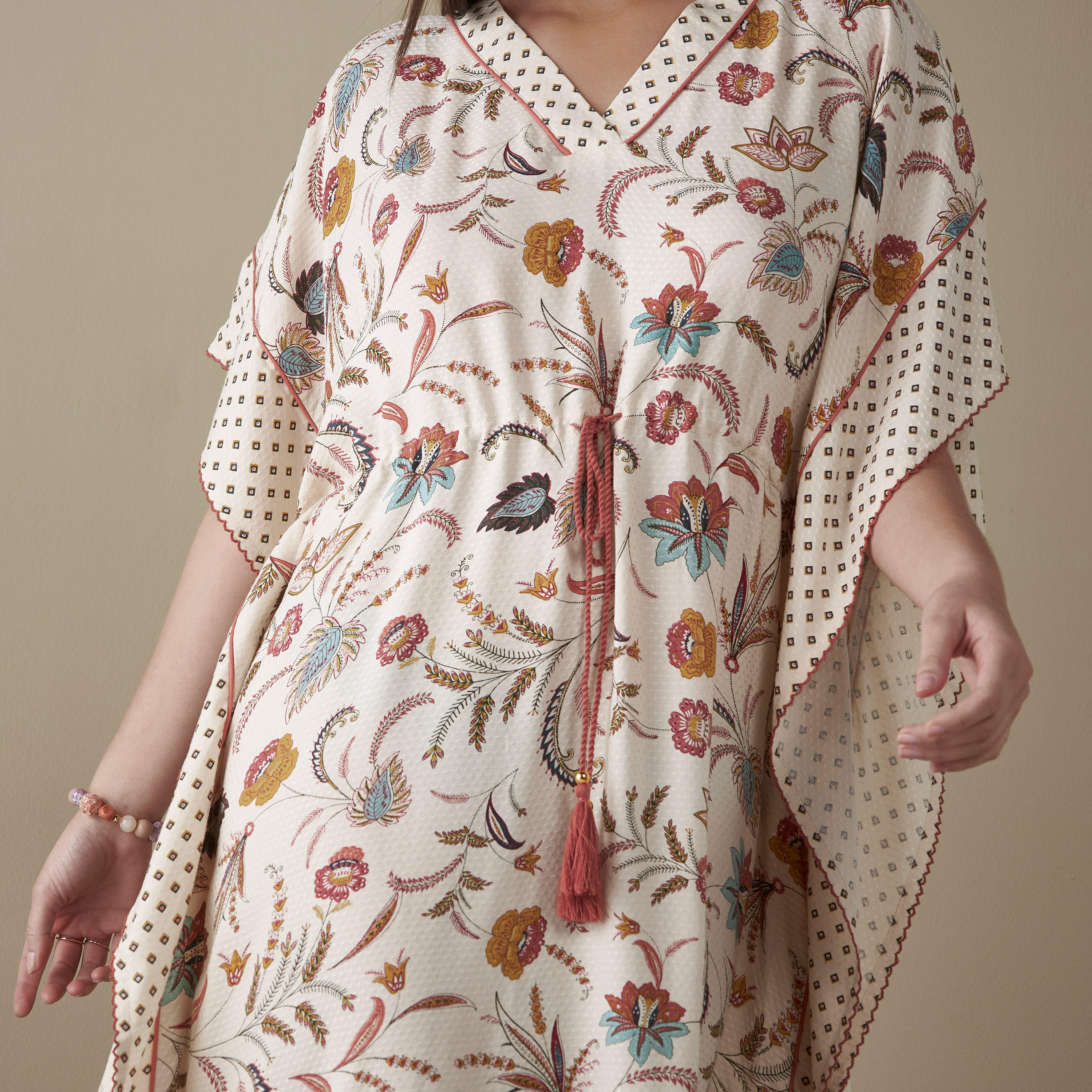 ثوب نوم قفطان بأربطة وطبعات أزهار-women-clothing-nightwear-nighties-image-4