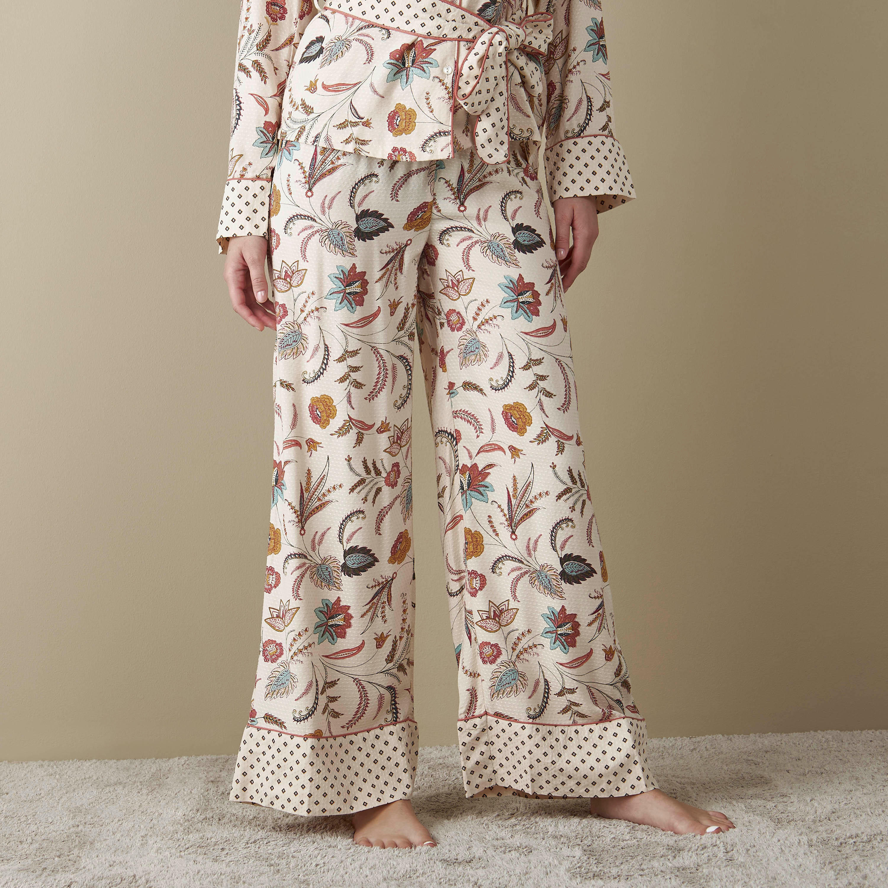 طقم بنطلون بيجاما وقميص بطبعات أزهار-women-clothing-nightwear-pyjamas-longsets-image-4