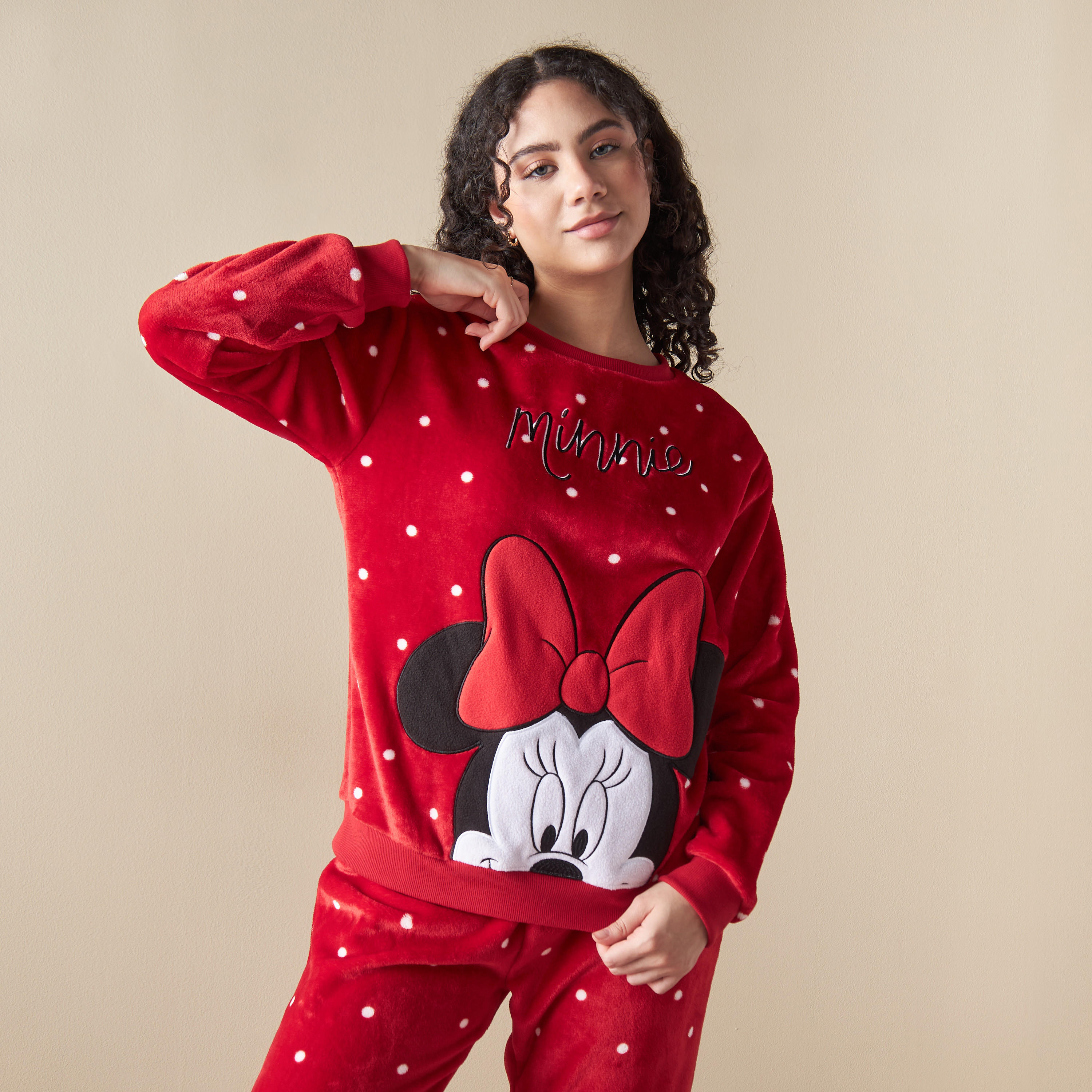 طقم بيجاما وسويت شيرت مزيّن ميني ماوس-women-clothing-nightwear-pyjamas-longsets-image-3