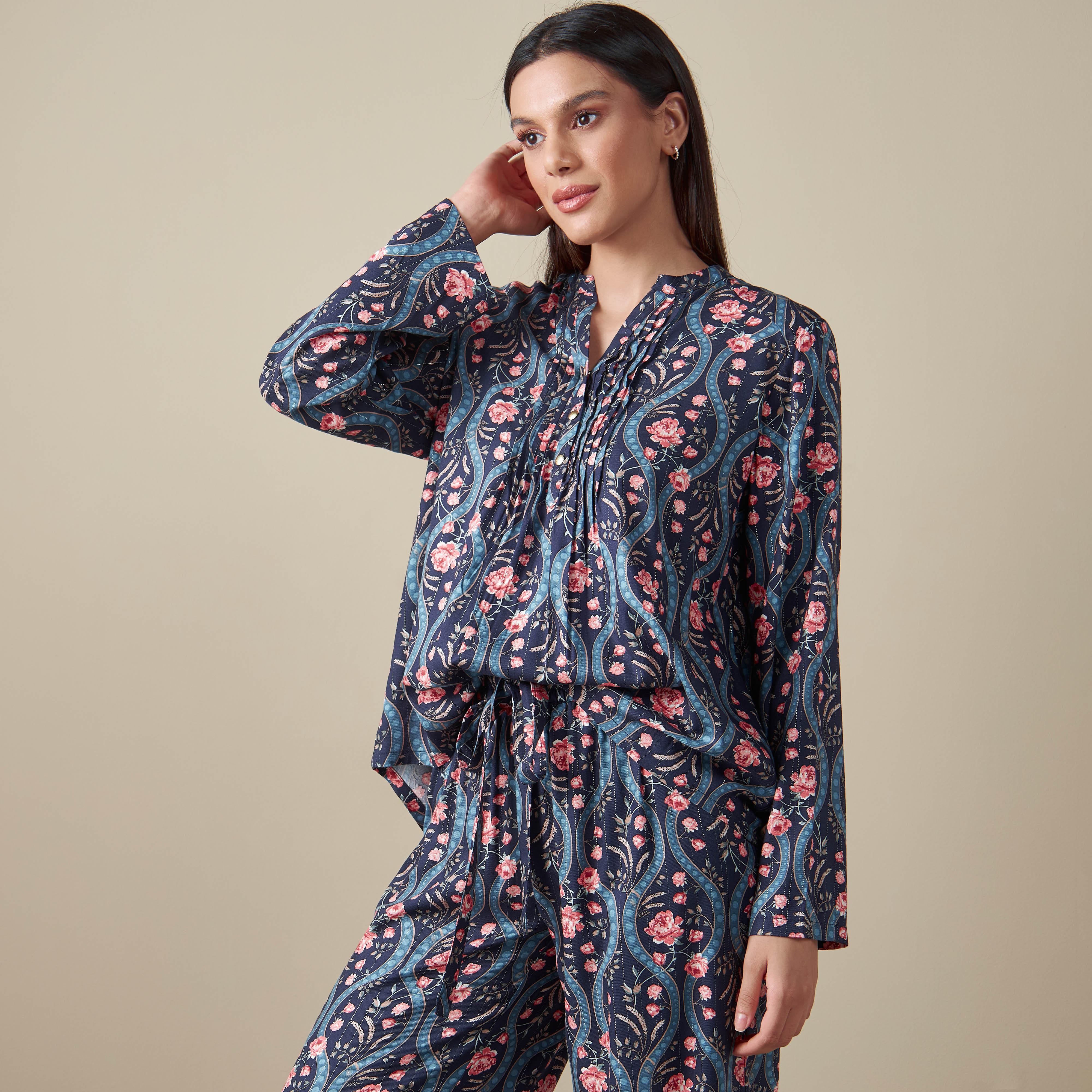 طقم بنطلون بيجاما وبلوزة بطبعات زهرية-women-clothing-nightwear-pyjamas-longsets-image-4