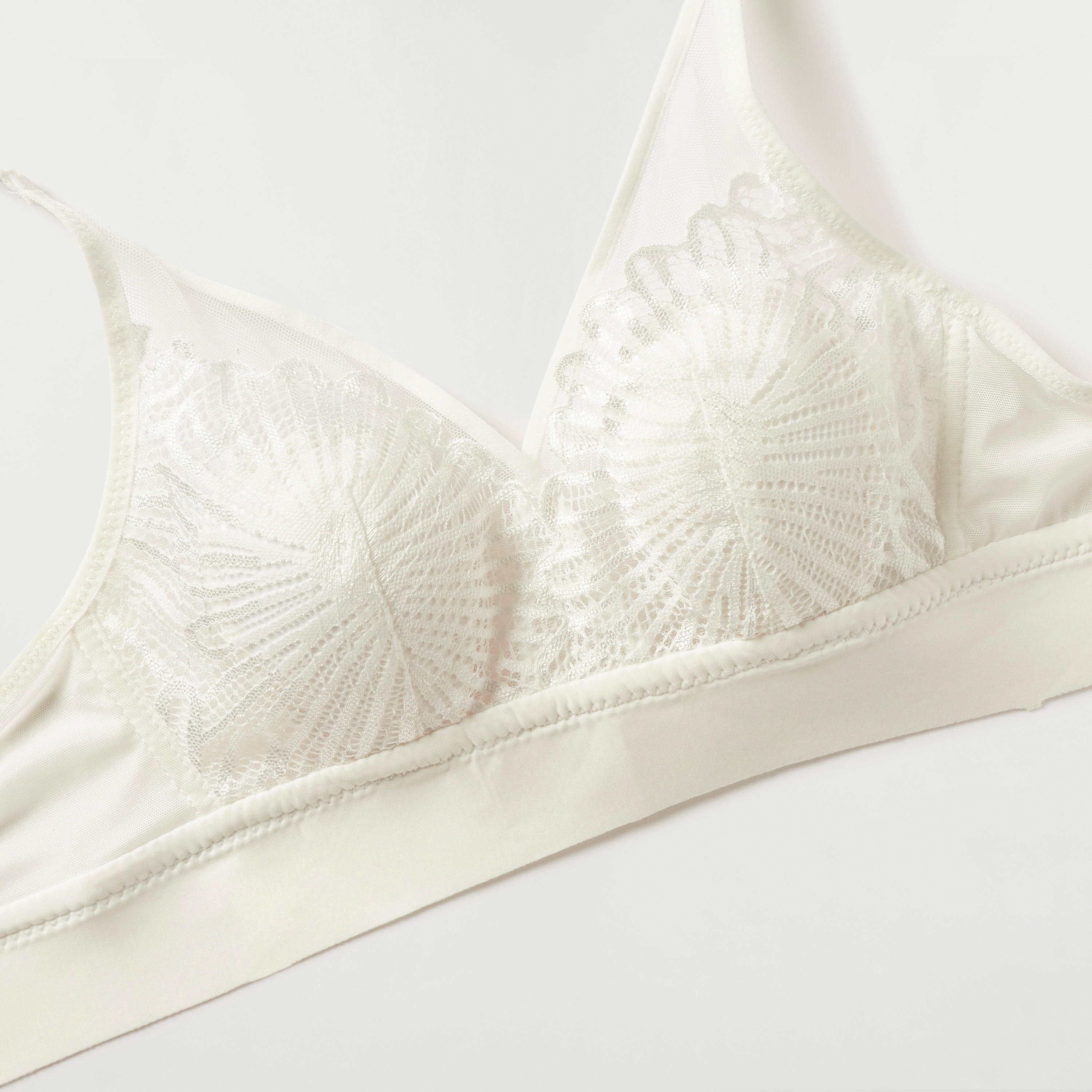 صدريّة بدانتيل وحمّالات قابلة للتعديل-women-clothing-lingerie-bras-image-1