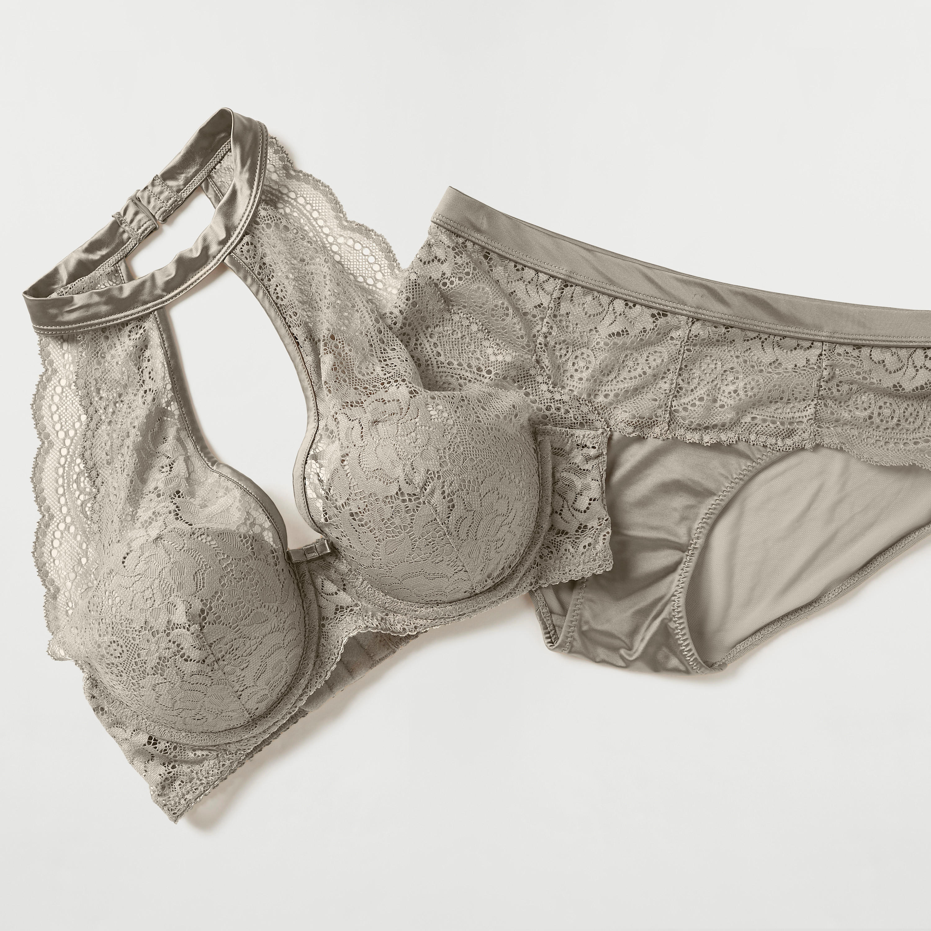 طقم سروال داخلي وصدرية هالتر بدانتيل-women-clothing-lingerie-lingeriesets-image-6