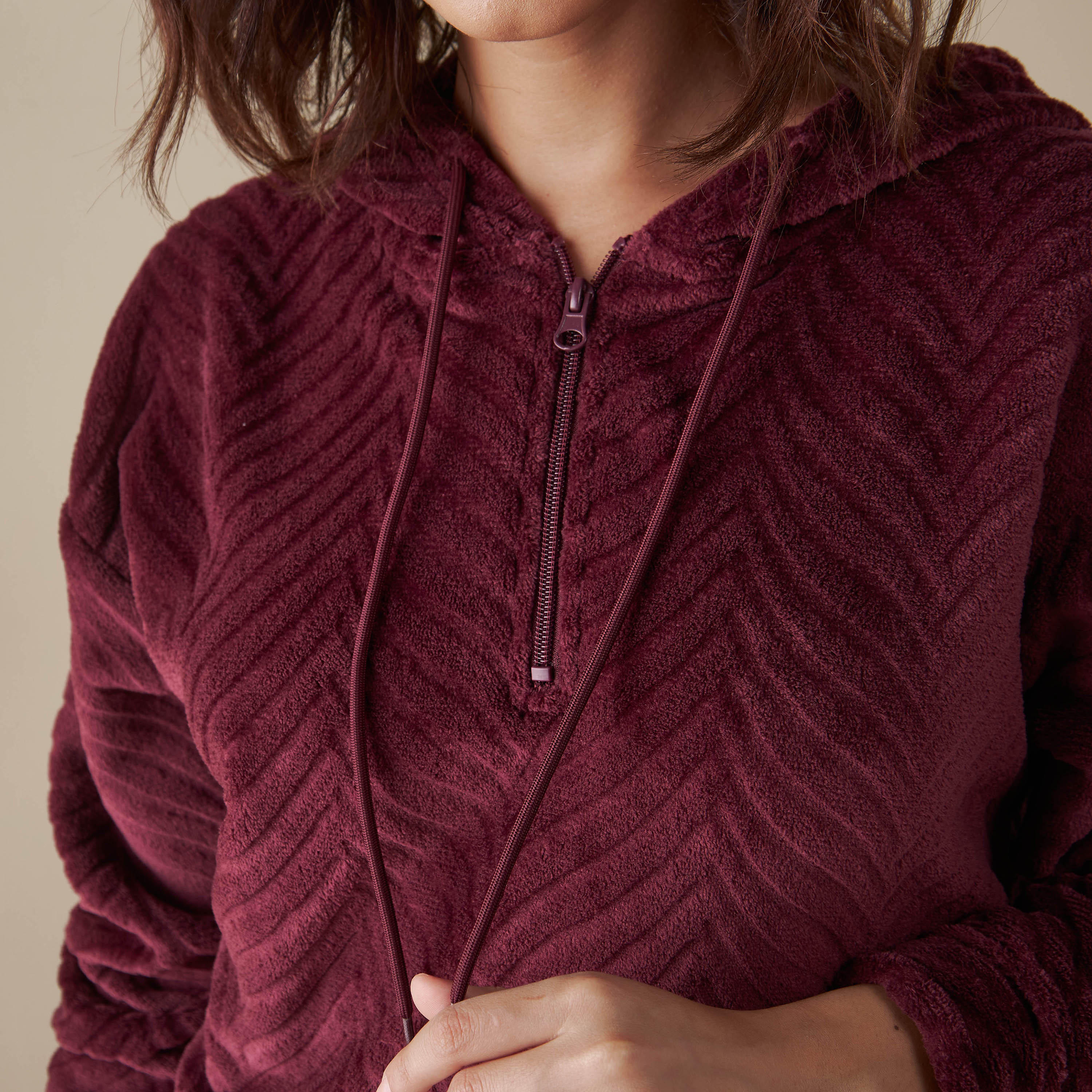 طقم بنطلون رياضي وهودي بارز الملمس بسحاب-women-clothing-nightwear-pyjamas-longsets-image-10