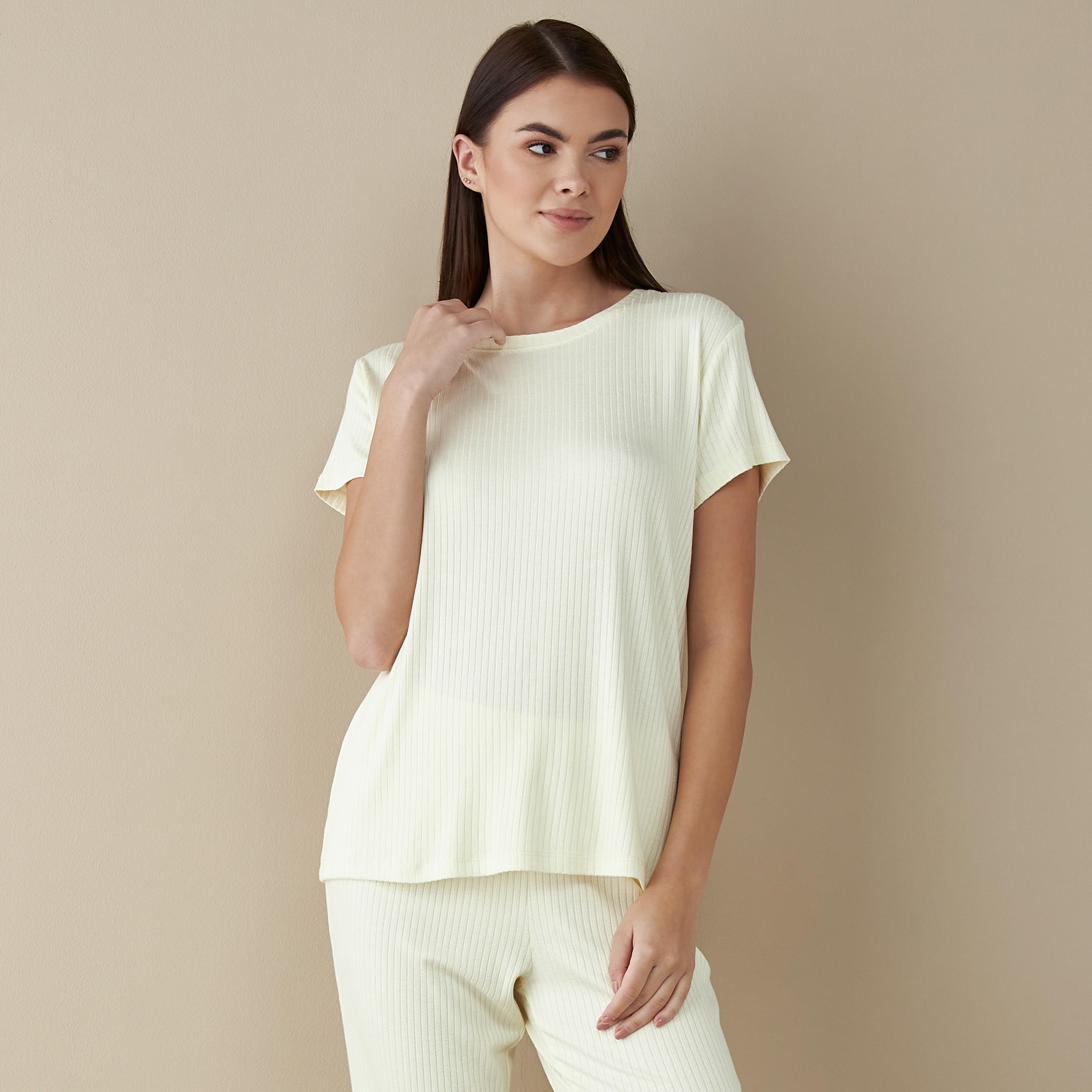 طقم بنطلون بيجاما وتيشيرت مضلع بياقة مستديرة-women-clothing-nightwear-pyjamas-longsets-image-3