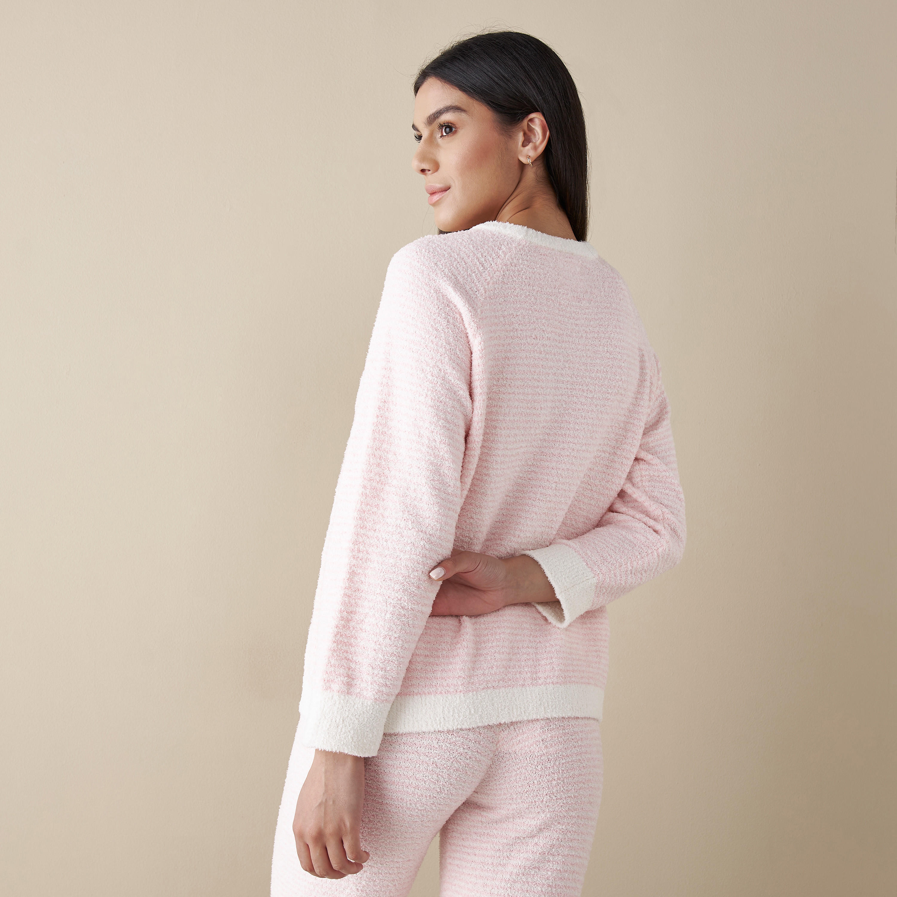 بلوزة بارزة الملمس بياقة ضيّقة وأكمام طويلة-women-clothing-nightwear-pyjamas-tops-image-3